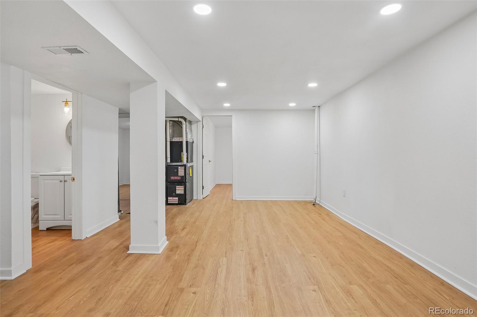 MLS Image #15 for 7620  acoma court,denver, Colorado