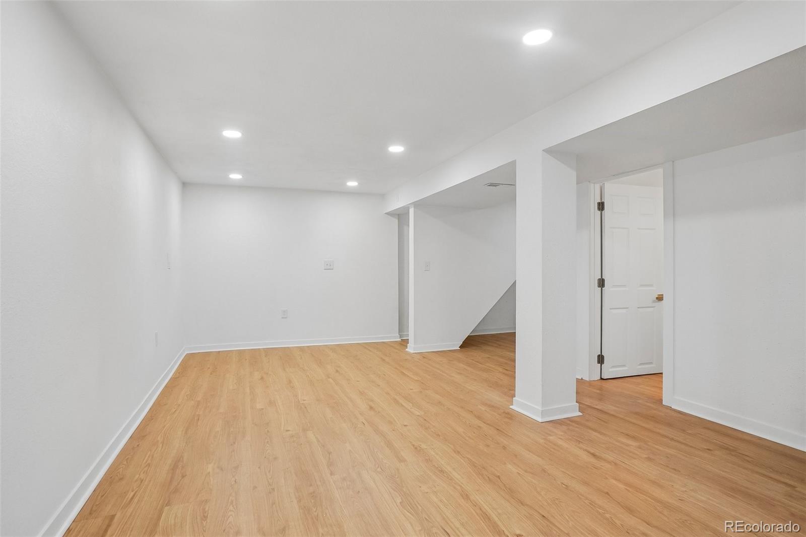 MLS Image #17 for 7620  acoma court,denver, Colorado