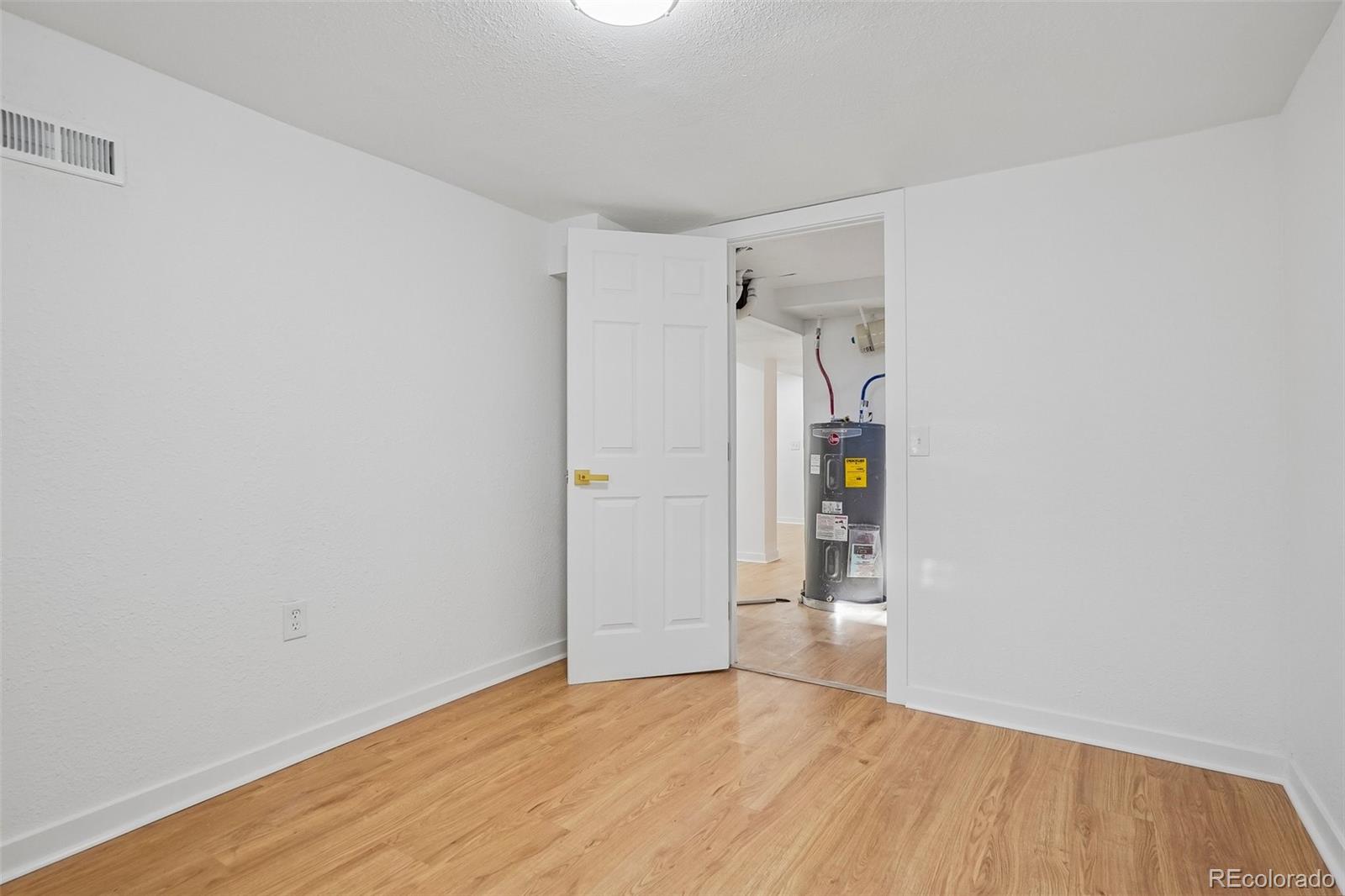 MLS Image #24 for 7620  acoma court,denver, Colorado
