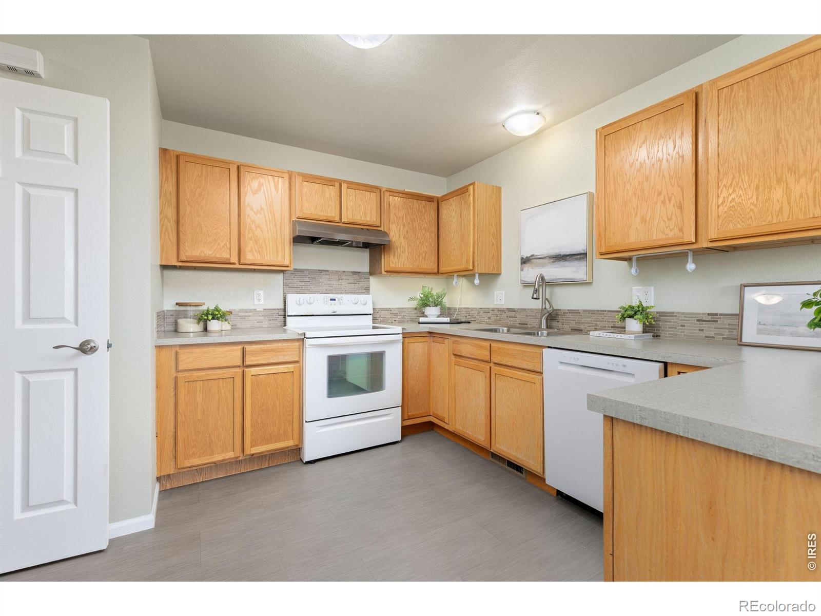 MLS Image #6 for 2621  rigden parkway,fort collins, Colorado