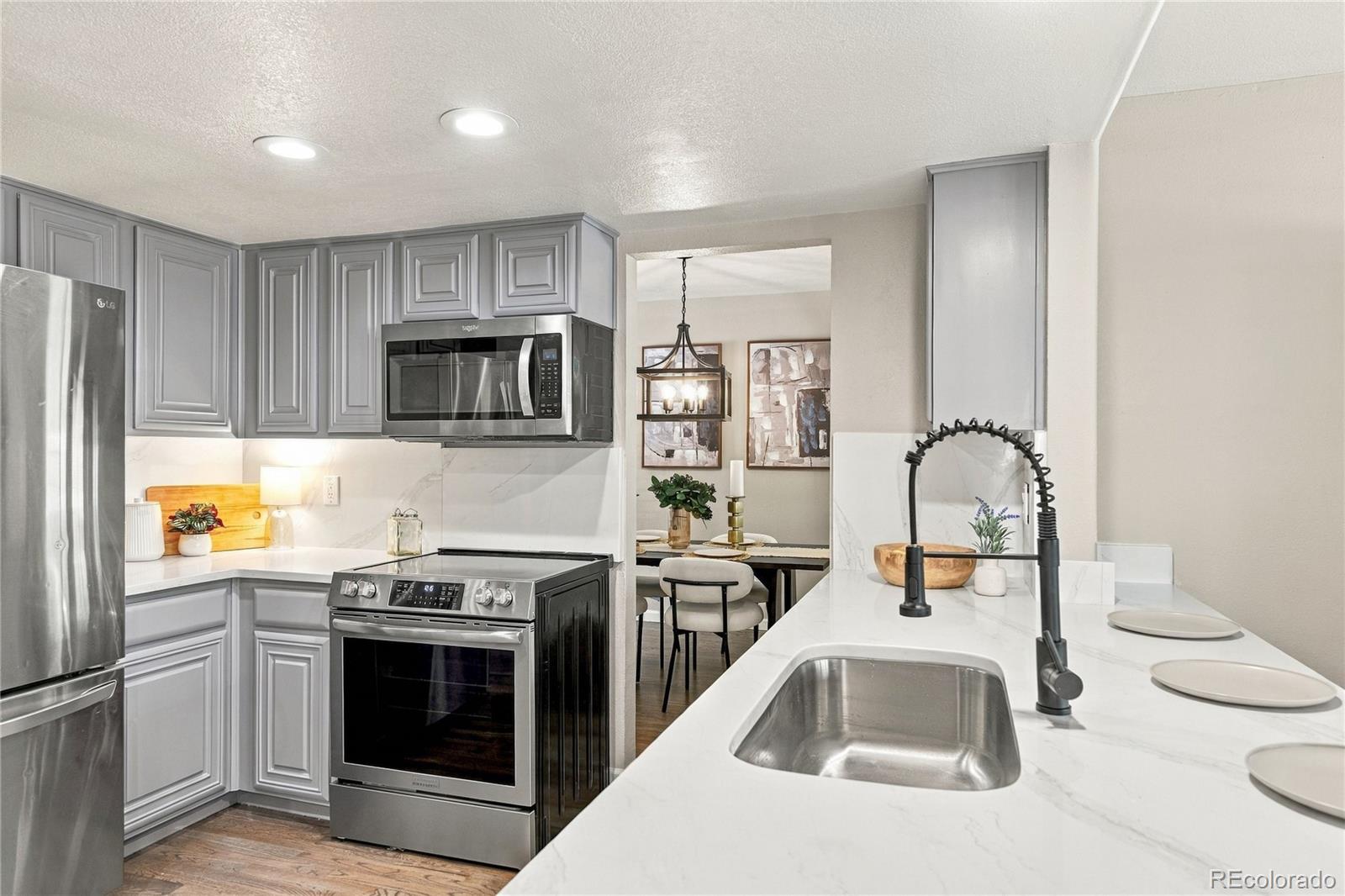 MLS Image #11 for 6636  braun court,arvada, Colorado