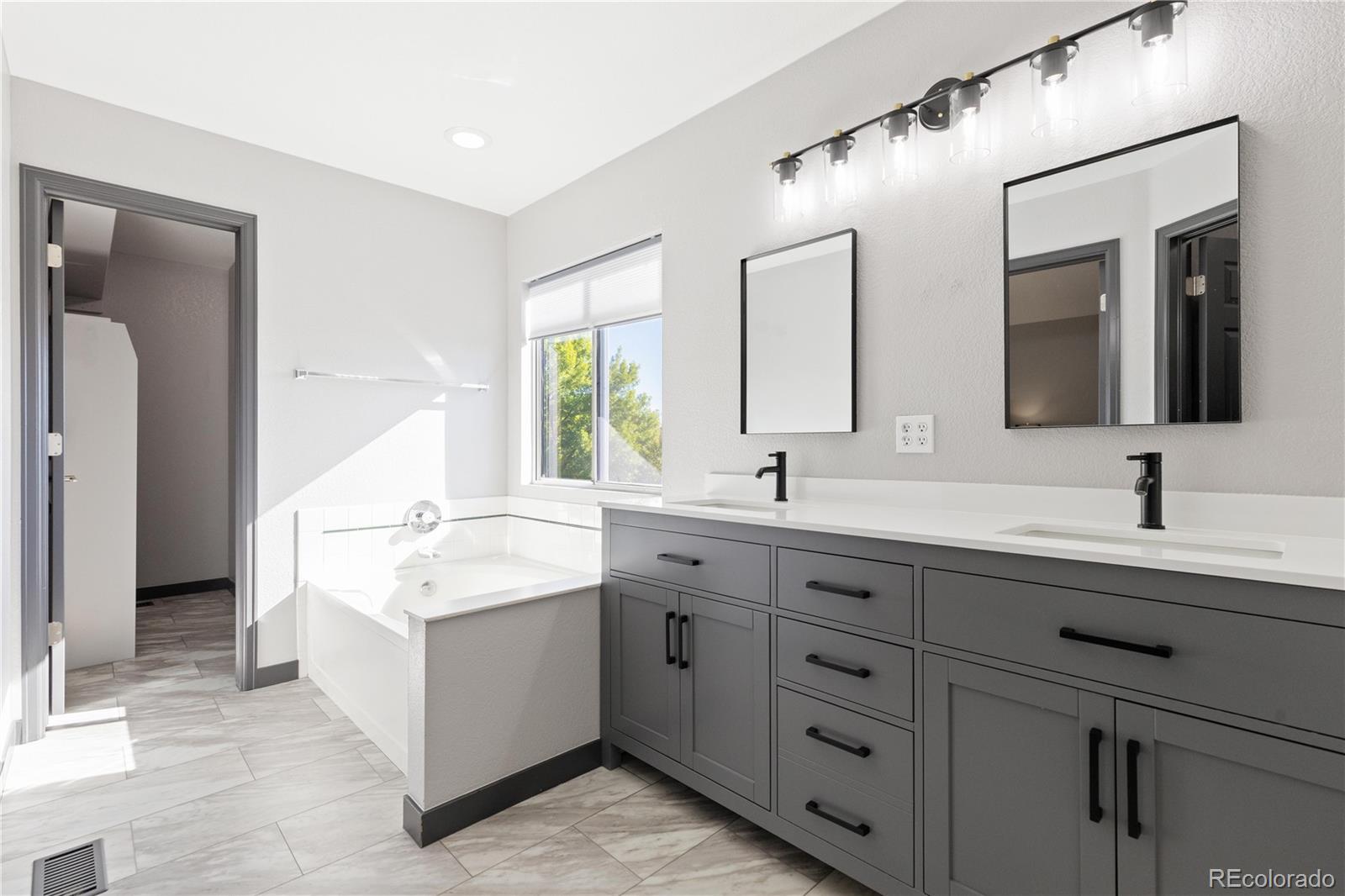 MLS Image #20 for 2807 s coors drive,lakewood, Colorado