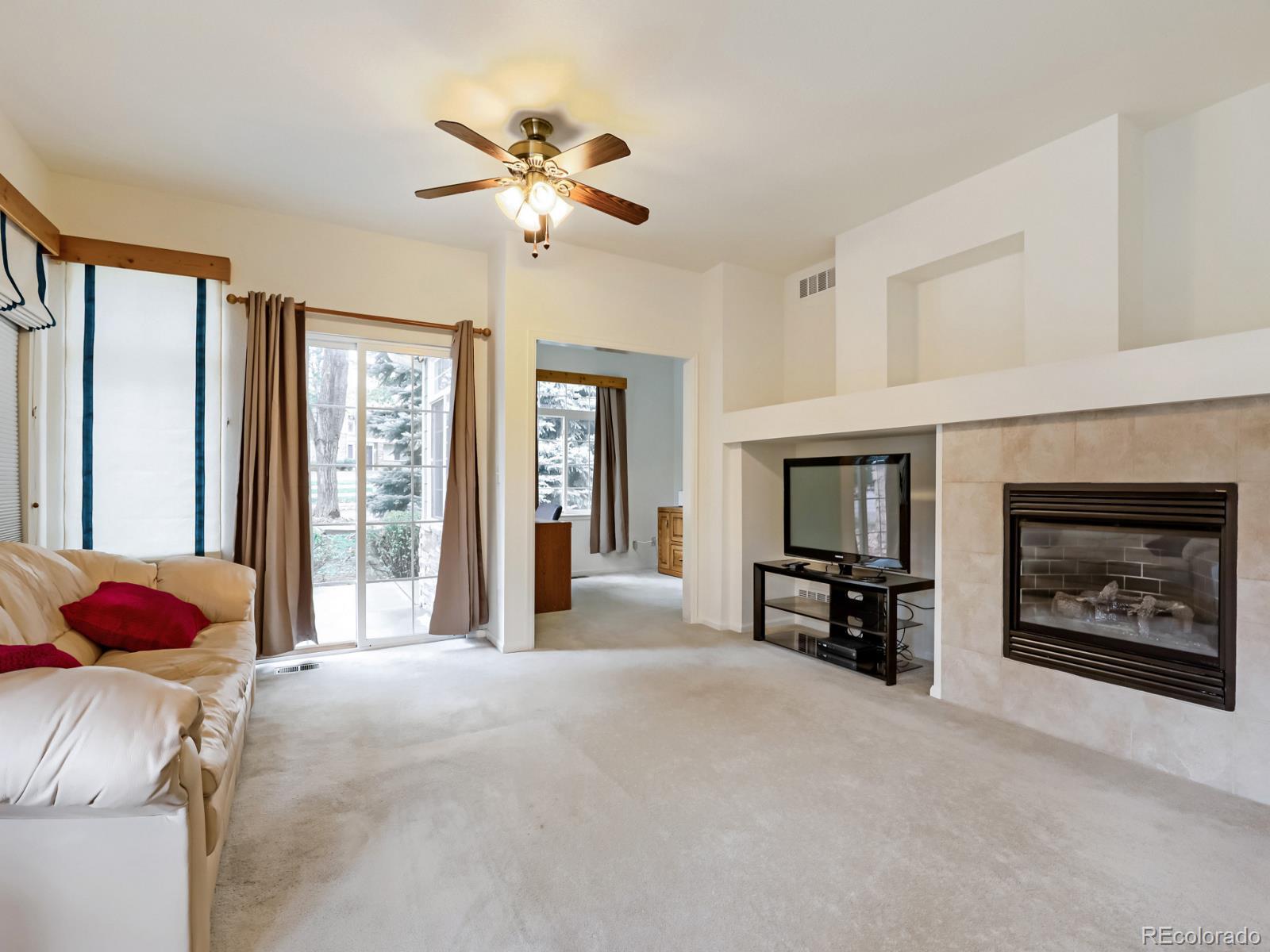 MLS Image #18 for 13962  legend way,broomfield, Colorado