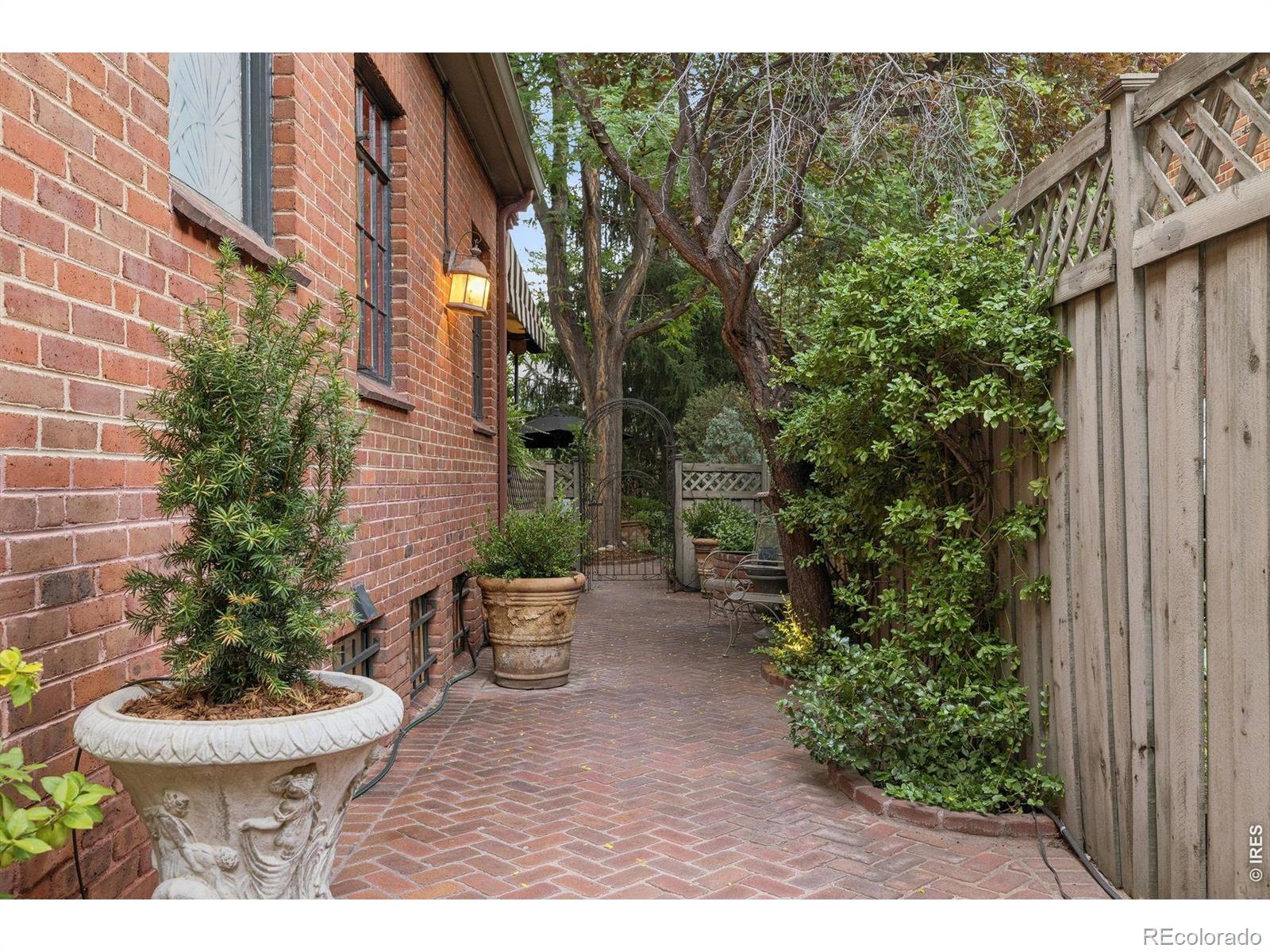 MLS Image #35 for 4330 e 6th ave pkwy,denver, Colorado