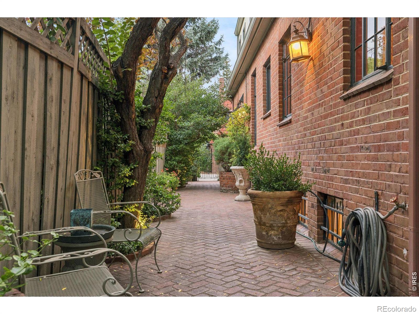 MLS Image #37 for 4330 e 6th ave pkwy,denver, Colorado
