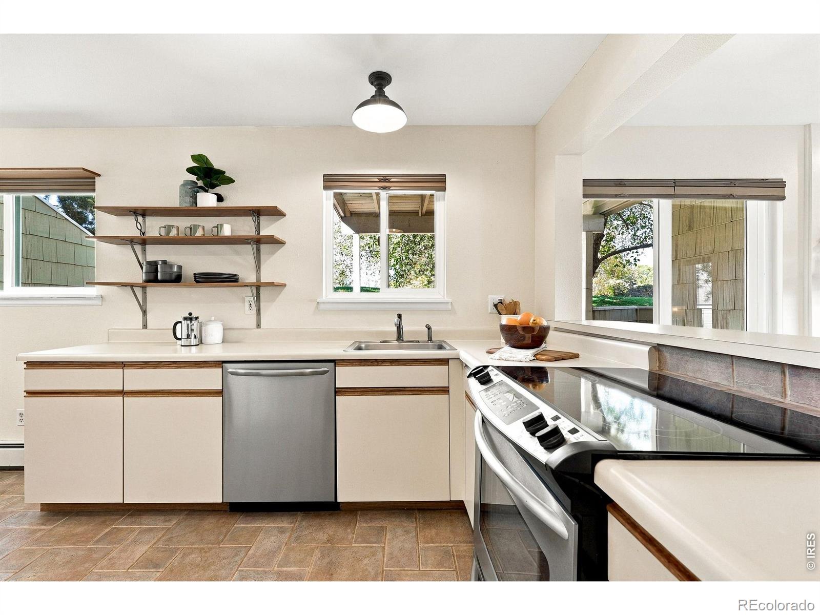 MLS Image #11 for 6822  countryside lane,niwot, Colorado