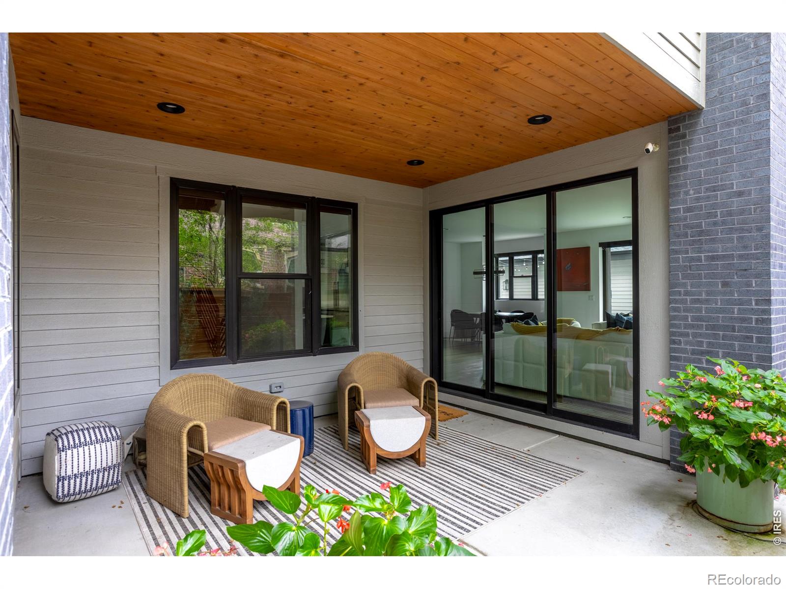 MLS Image #16 for 1035 s columbine street,denver, Colorado