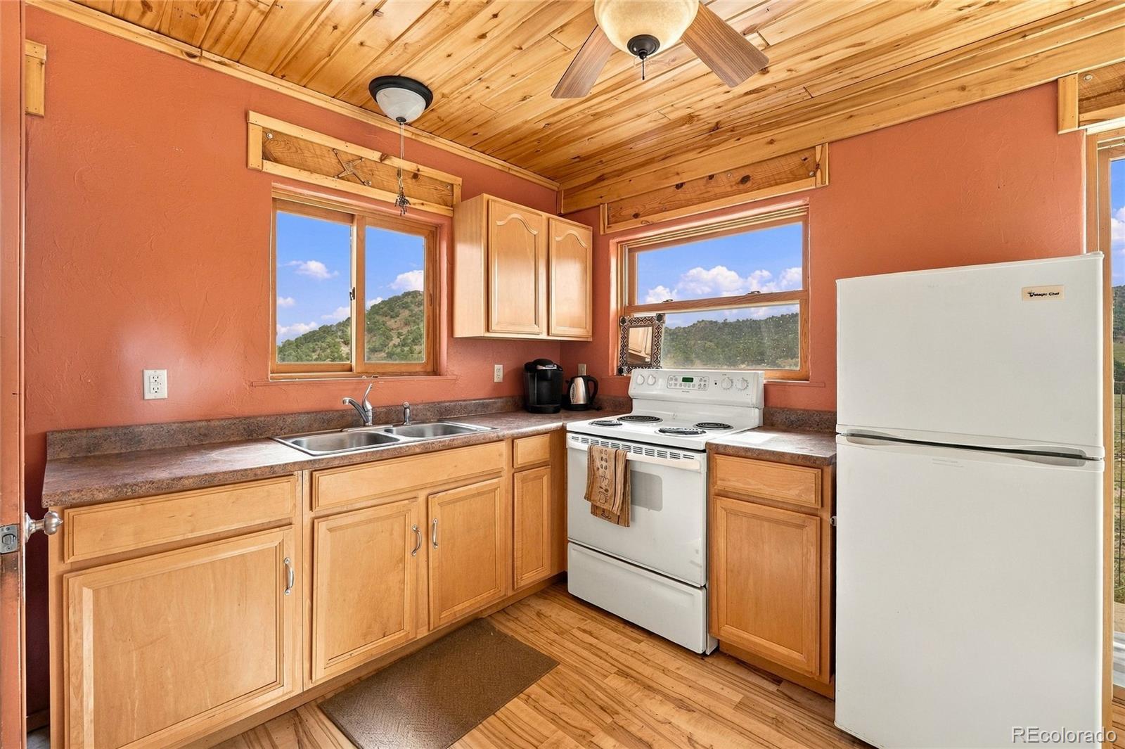 MLS Image #11 for 971  county road 541 ,gardner, Colorado