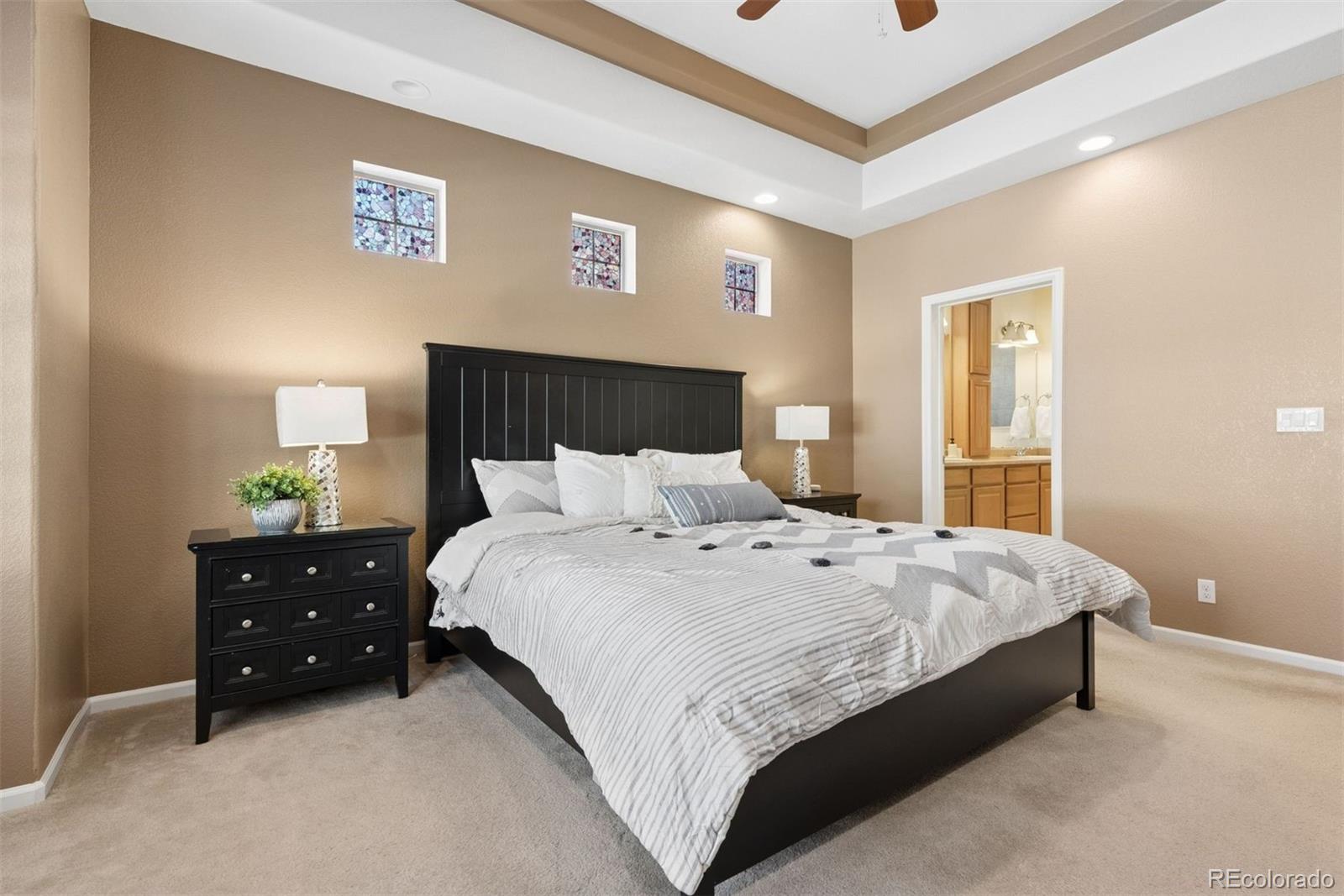 MLS Image #17 for 19539 e 52nd avenue,denver, Colorado