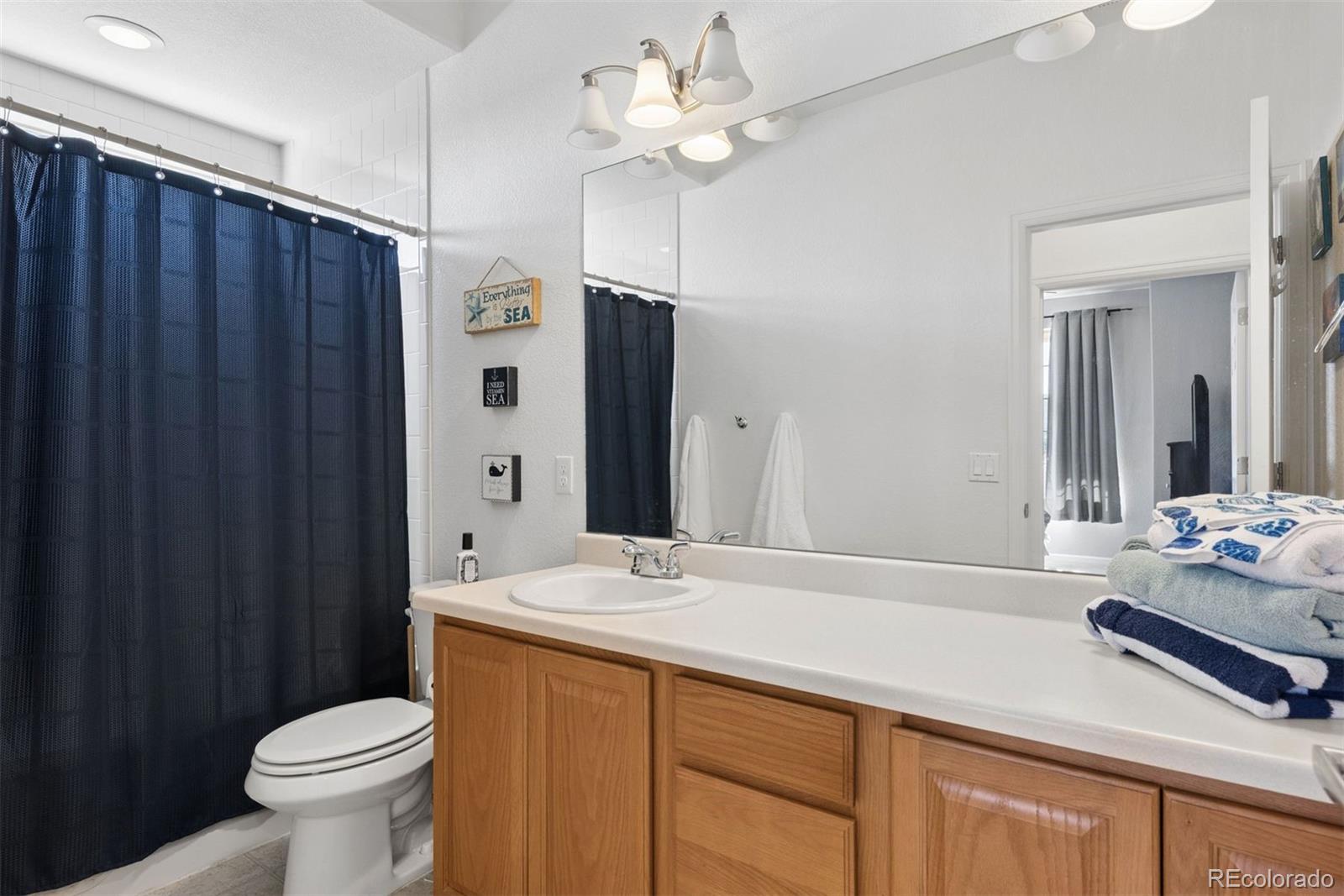 MLS Image #22 for 19539 e 52nd avenue,denver, Colorado