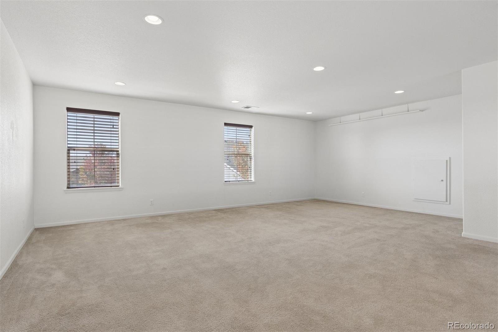 MLS Image #26 for 19539 e 52nd avenue,denver, Colorado