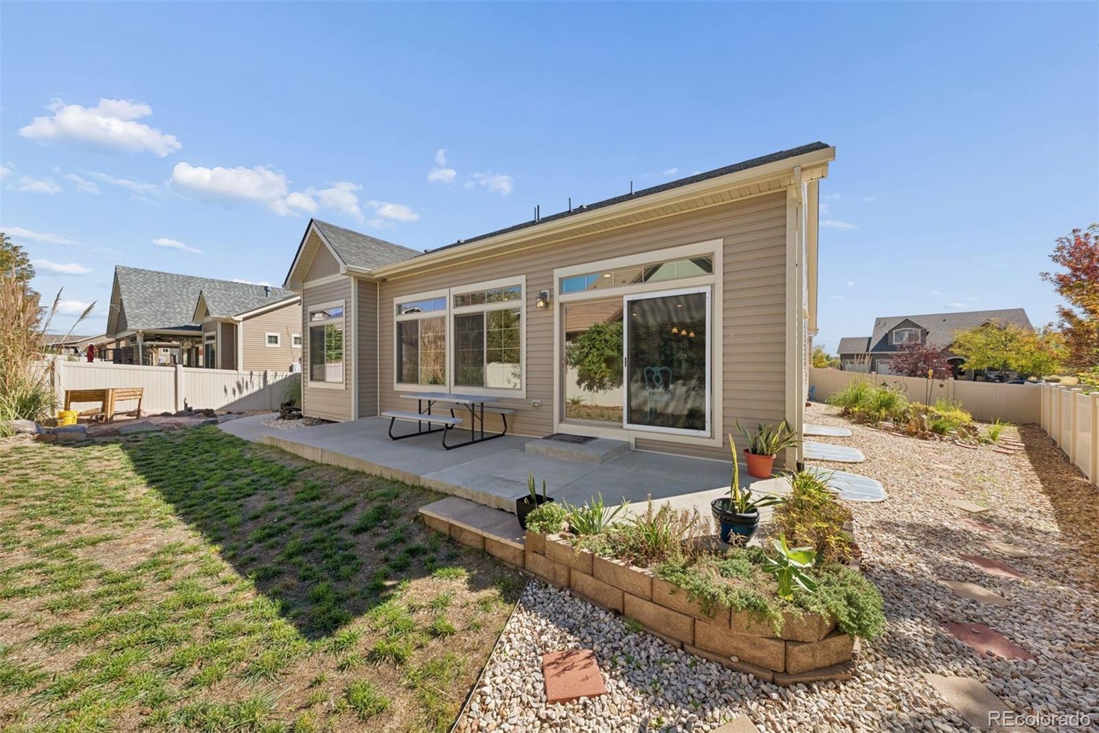 MLS Image #33 for 19539 e 52nd avenue,denver, Colorado