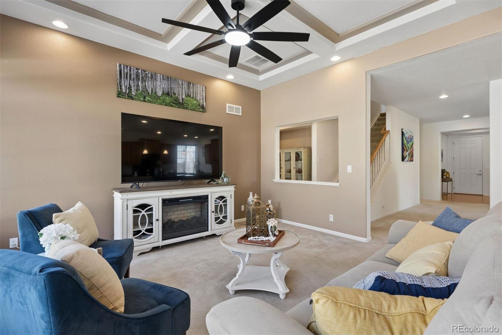 MLS Image #6 for 19539 e 52nd avenue,denver, Colorado