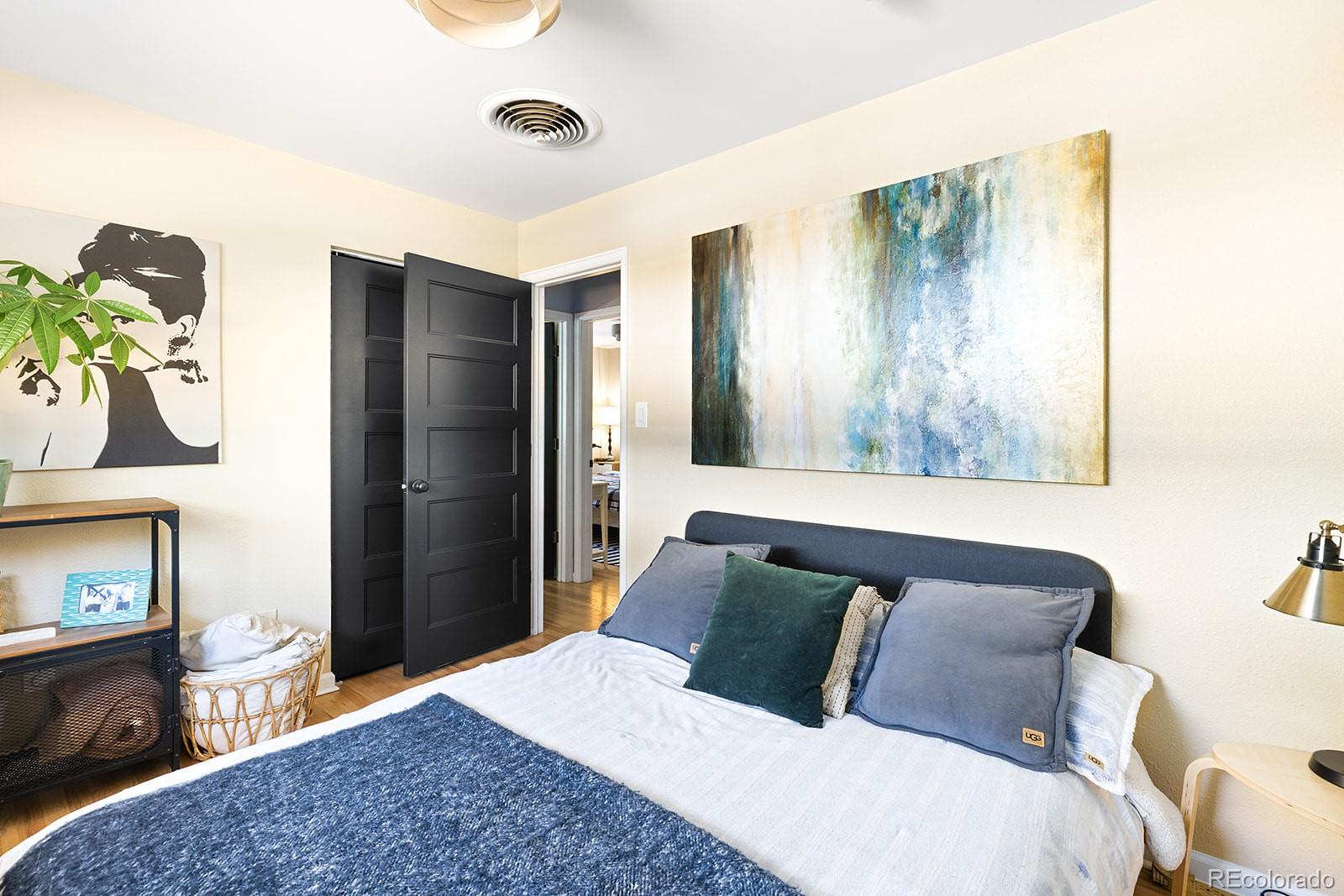 MLS Image #10 for 3071 s krameria street,denver, Colorado