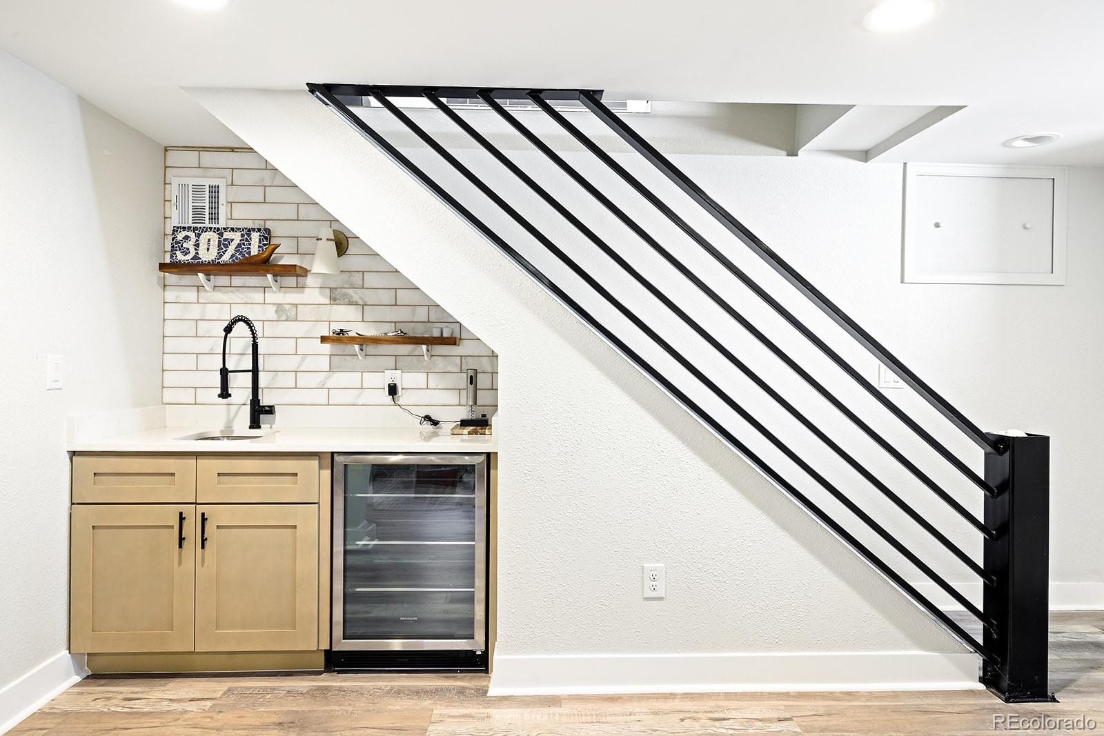 MLS Image #14 for 3071 s krameria street,denver, Colorado