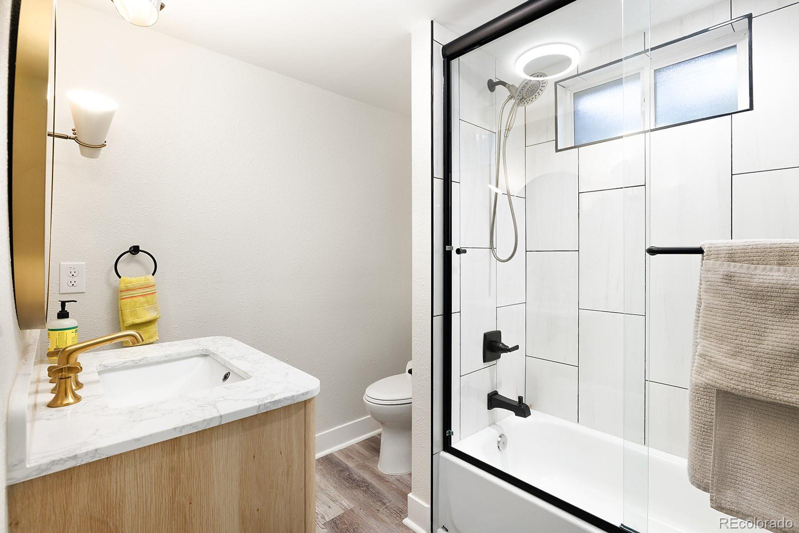 MLS Image #16 for 3071 s krameria street,denver, Colorado