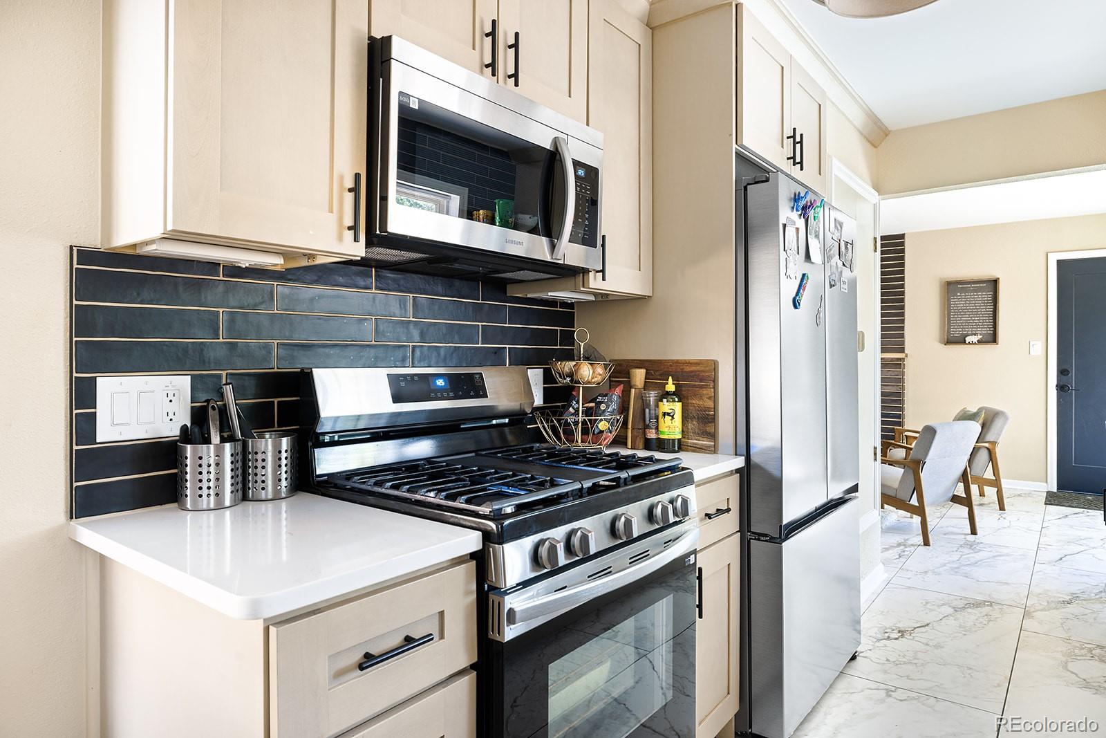 MLS Image #7 for 3071 s krameria street,denver, Colorado