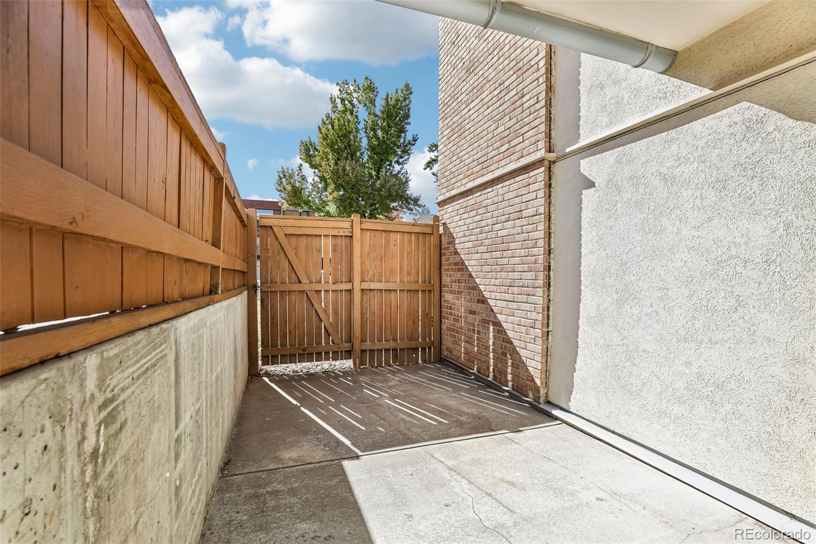 MLS Image #4 for 6455 e bates avenue,denver, Colorado