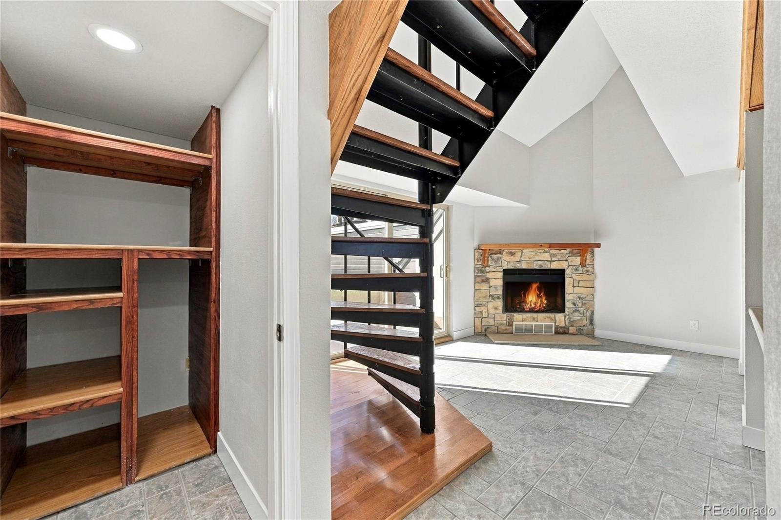MLS Image #13 for 5250 s huron way,littleton, Colorado