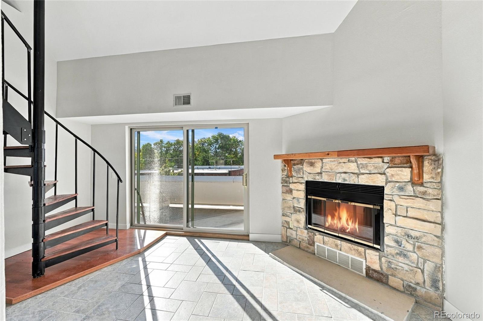 MLS Image #3 for 5250 s huron way,littleton, Colorado