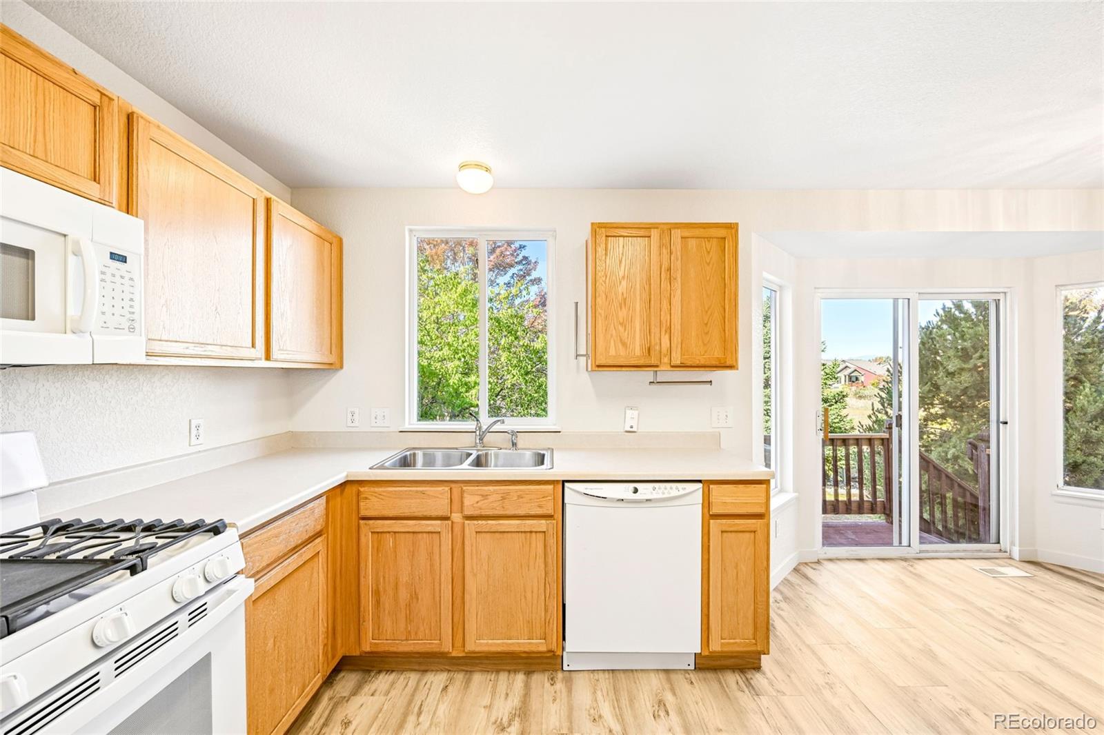 MLS Image #10 for 1703  bain drive,erie, Colorado