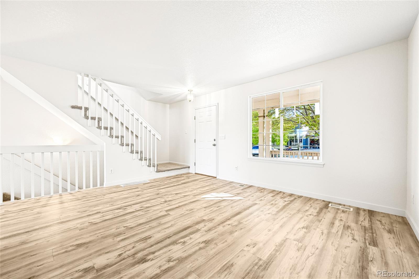 MLS Image #5 for 1703  bain drive,erie, Colorado