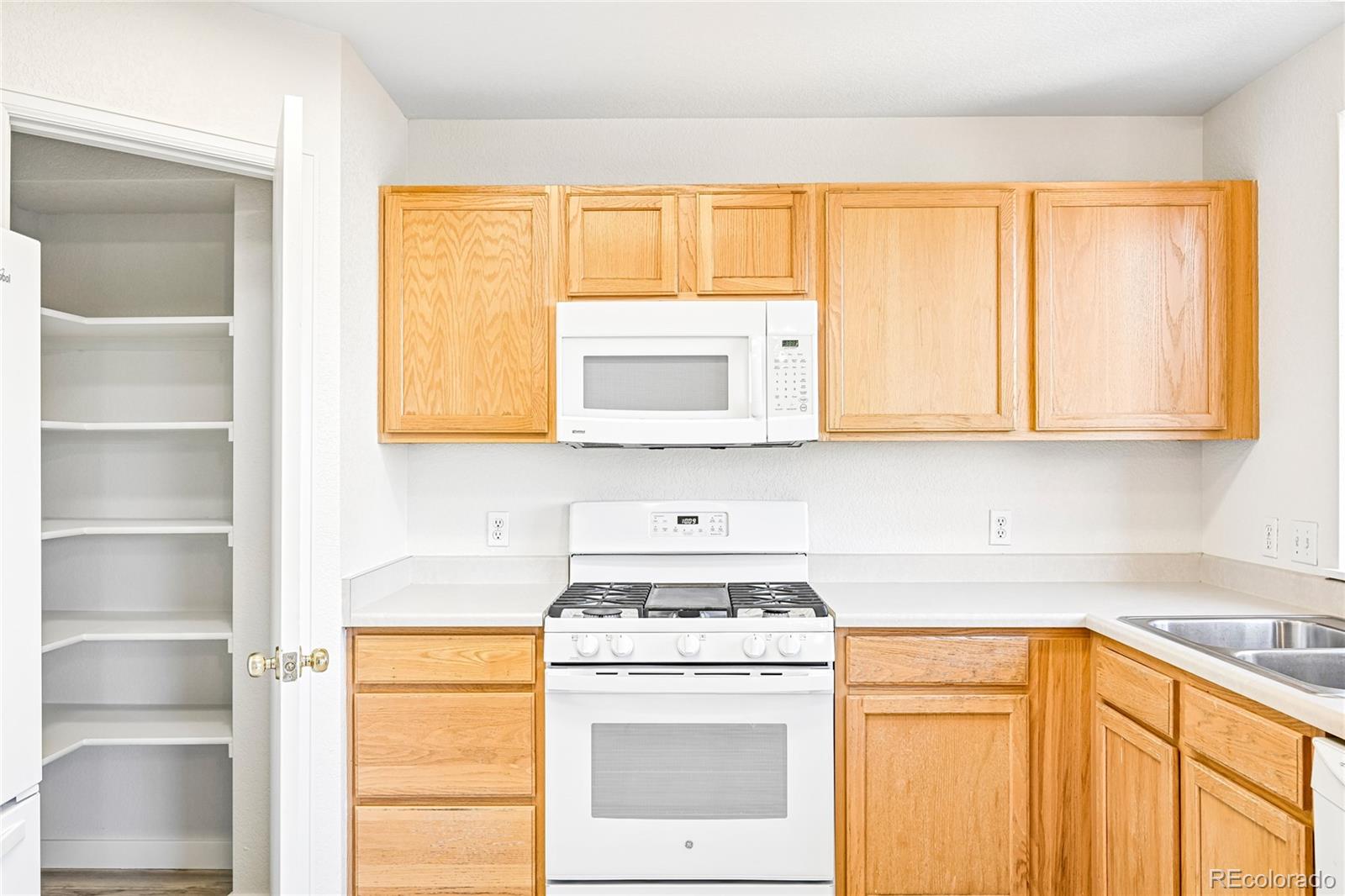 MLS Image #8 for 1703  bain drive,erie, Colorado