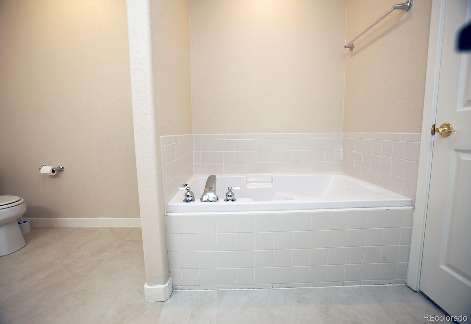 MLS Image #16 for 11235  irving drive,westminster, Colorado