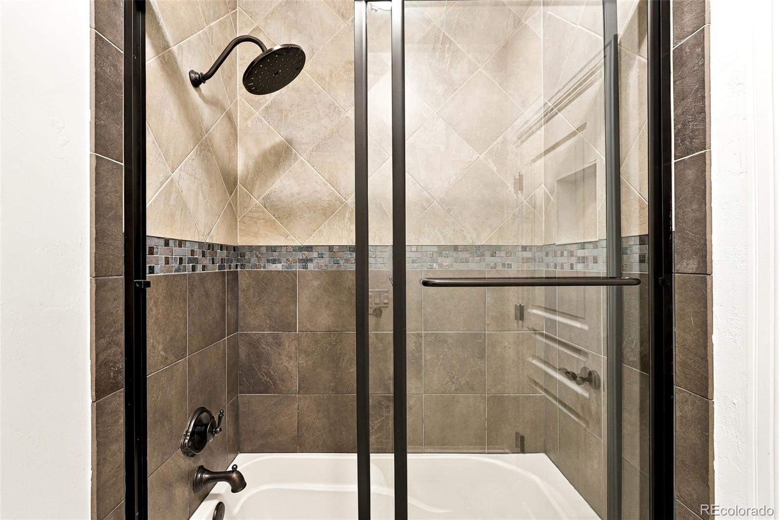 MLS Image #40 for 5130 e 1st avenue,denver, Colorado