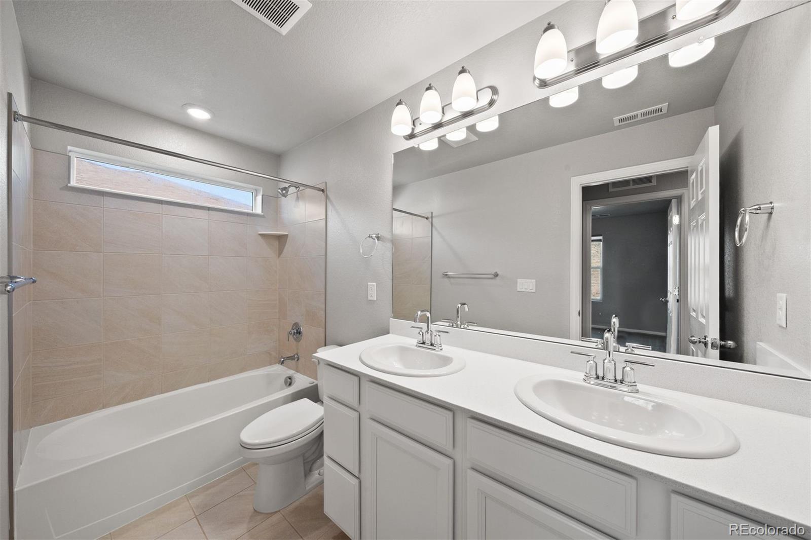 MLS Image #19 for 387  courtfield way,castle pines, Colorado