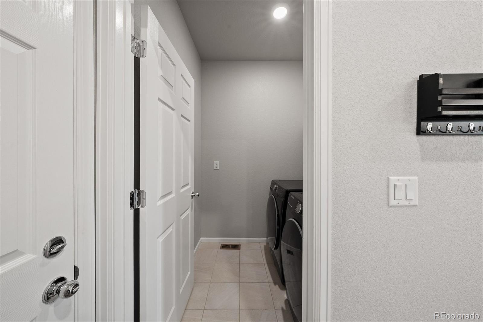 MLS Image #25 for 387  courtfield way,castle pines, Colorado