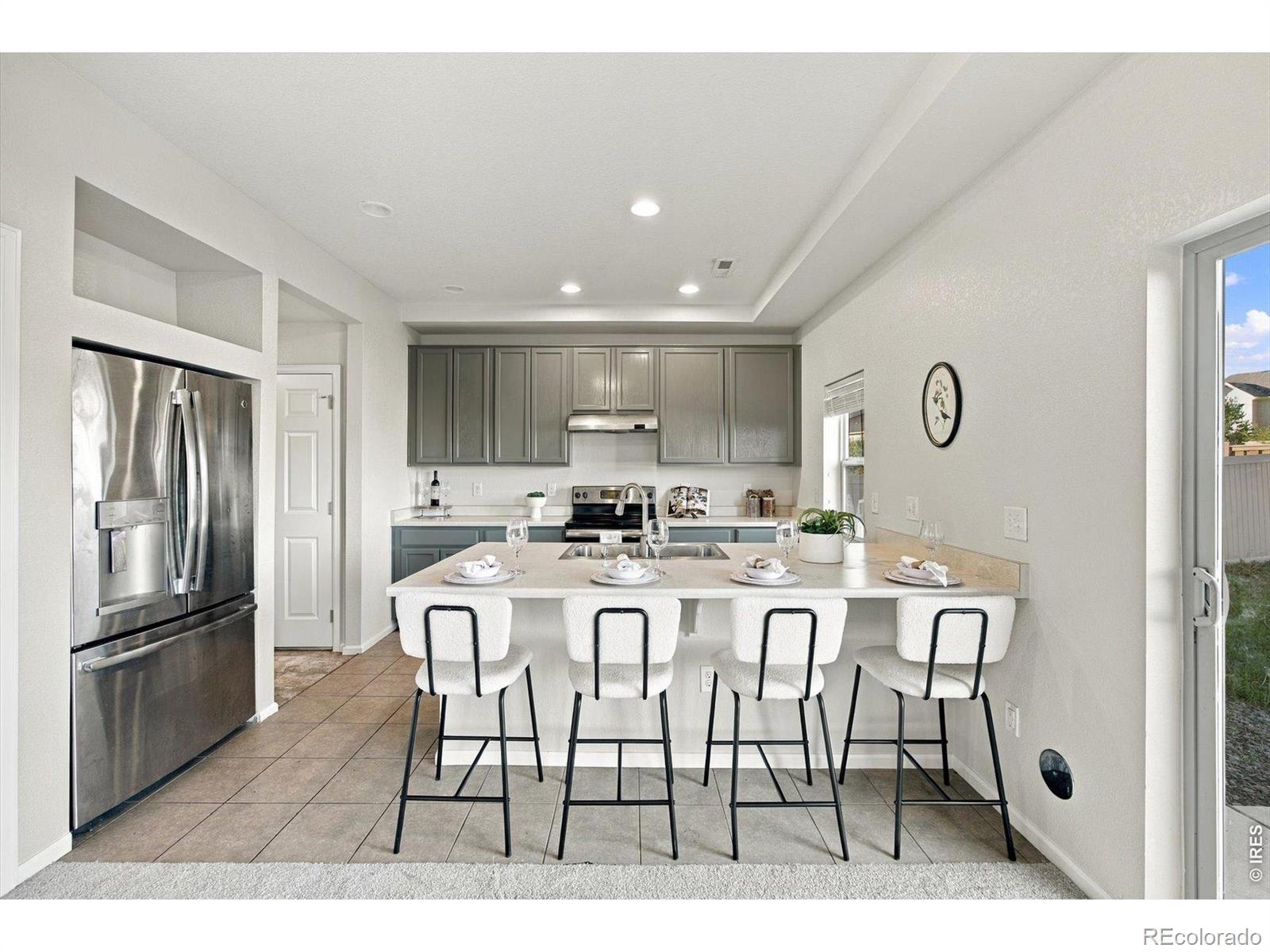 MLS Image #10 for 18931 e 55th avenue,denver, Colorado