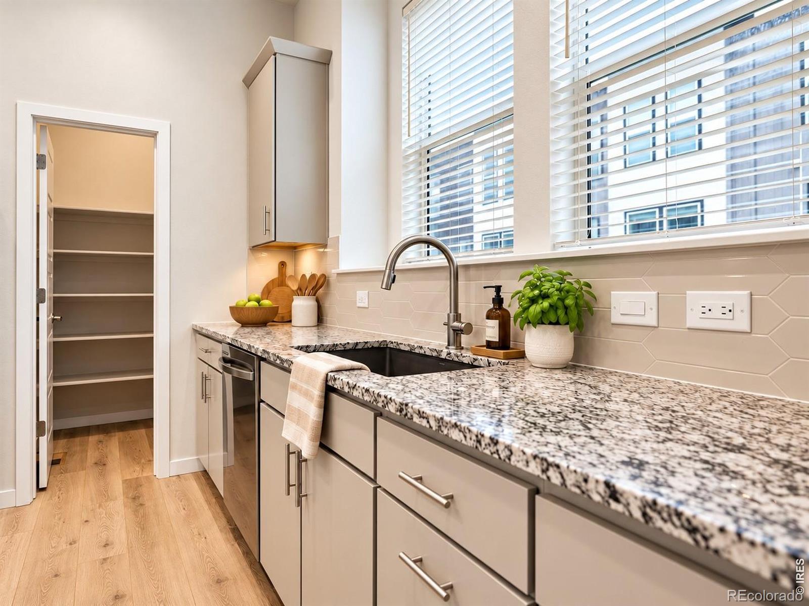 MLS Image #12 for 2116  boxcar lane,louisville, Colorado