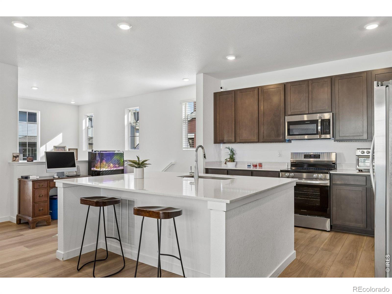 MLS Image #12 for 7442  whiteclover trail,littleton, Colorado