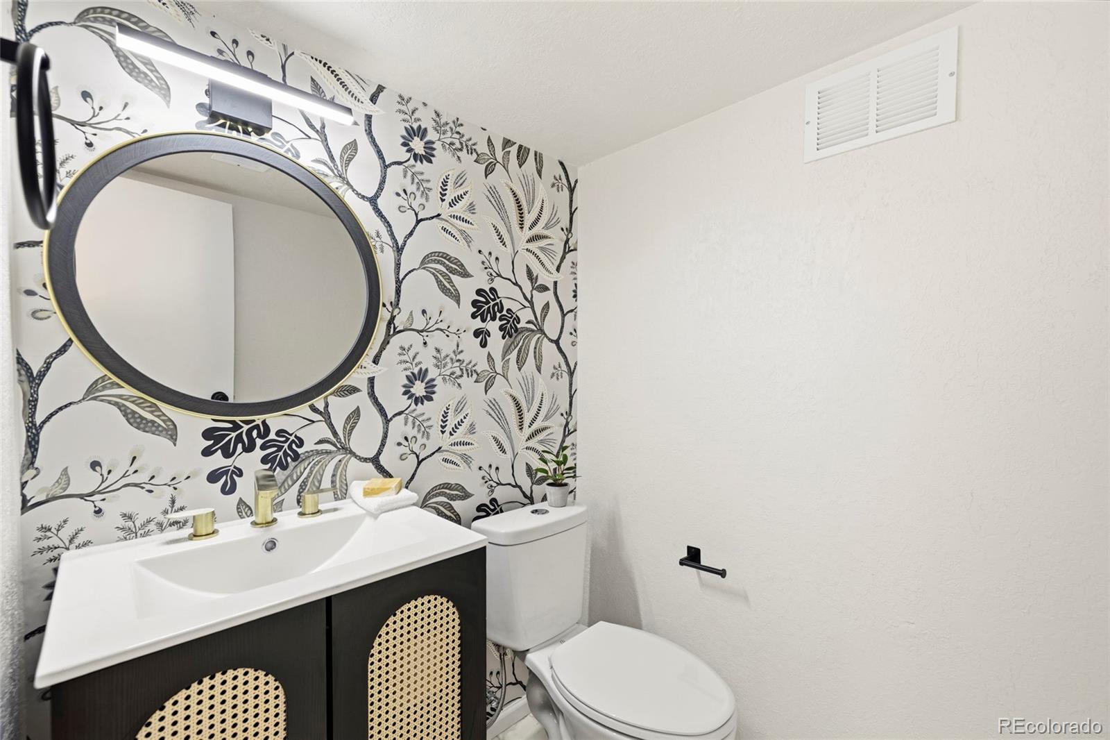 MLS Image #20 for 1314 s judson street,longmont, Colorado