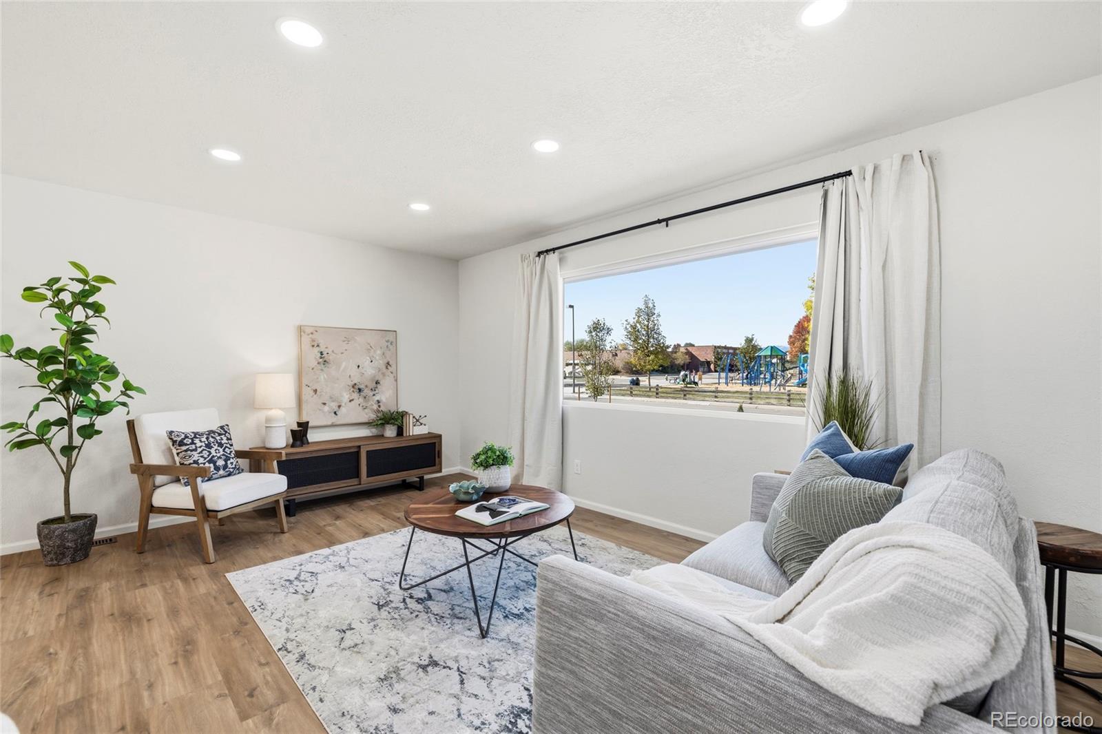 MLS Image #3 for 1314 s judson street,longmont, Colorado