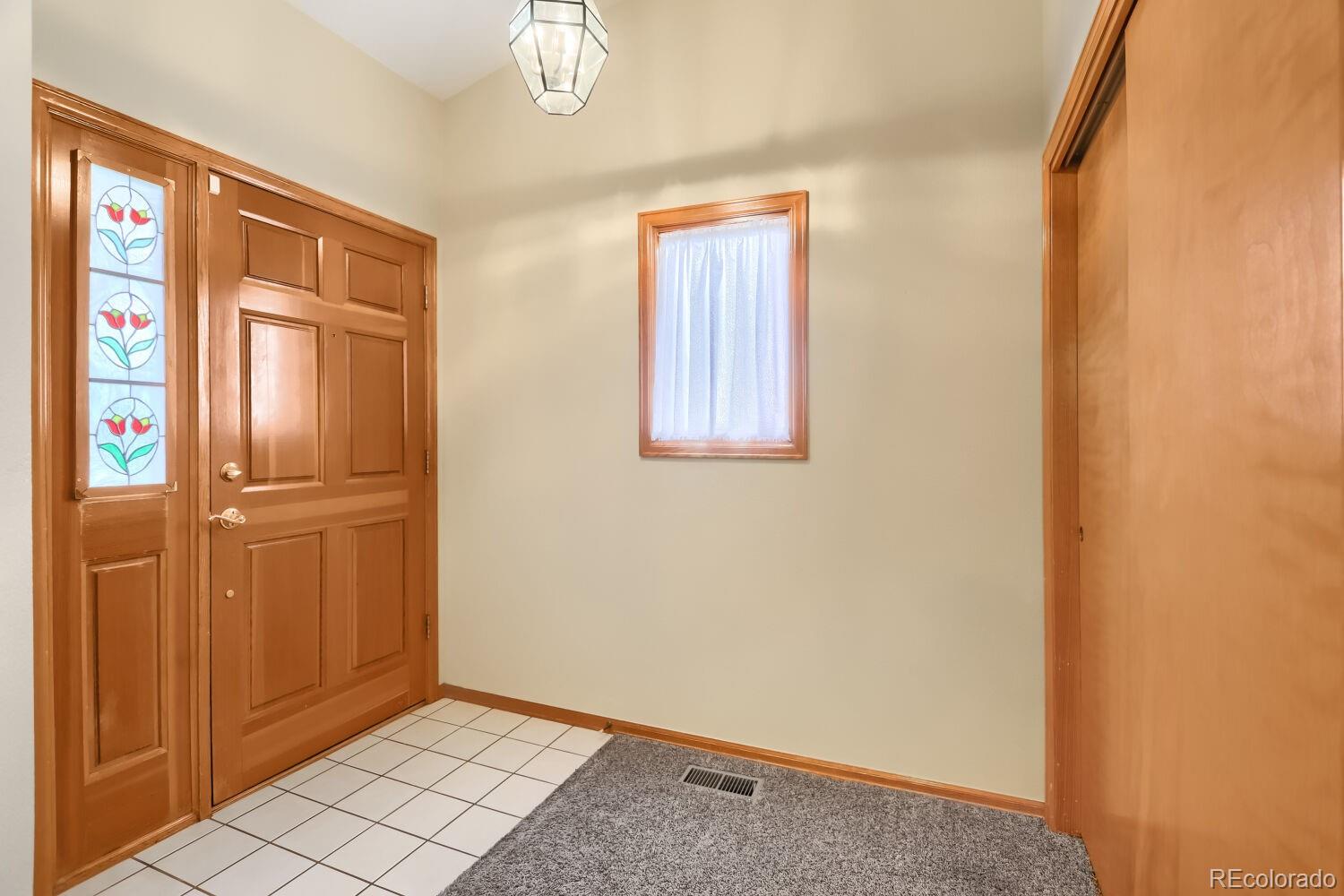 MLS Image #5 for 1526  tulip court,longmont, Colorado