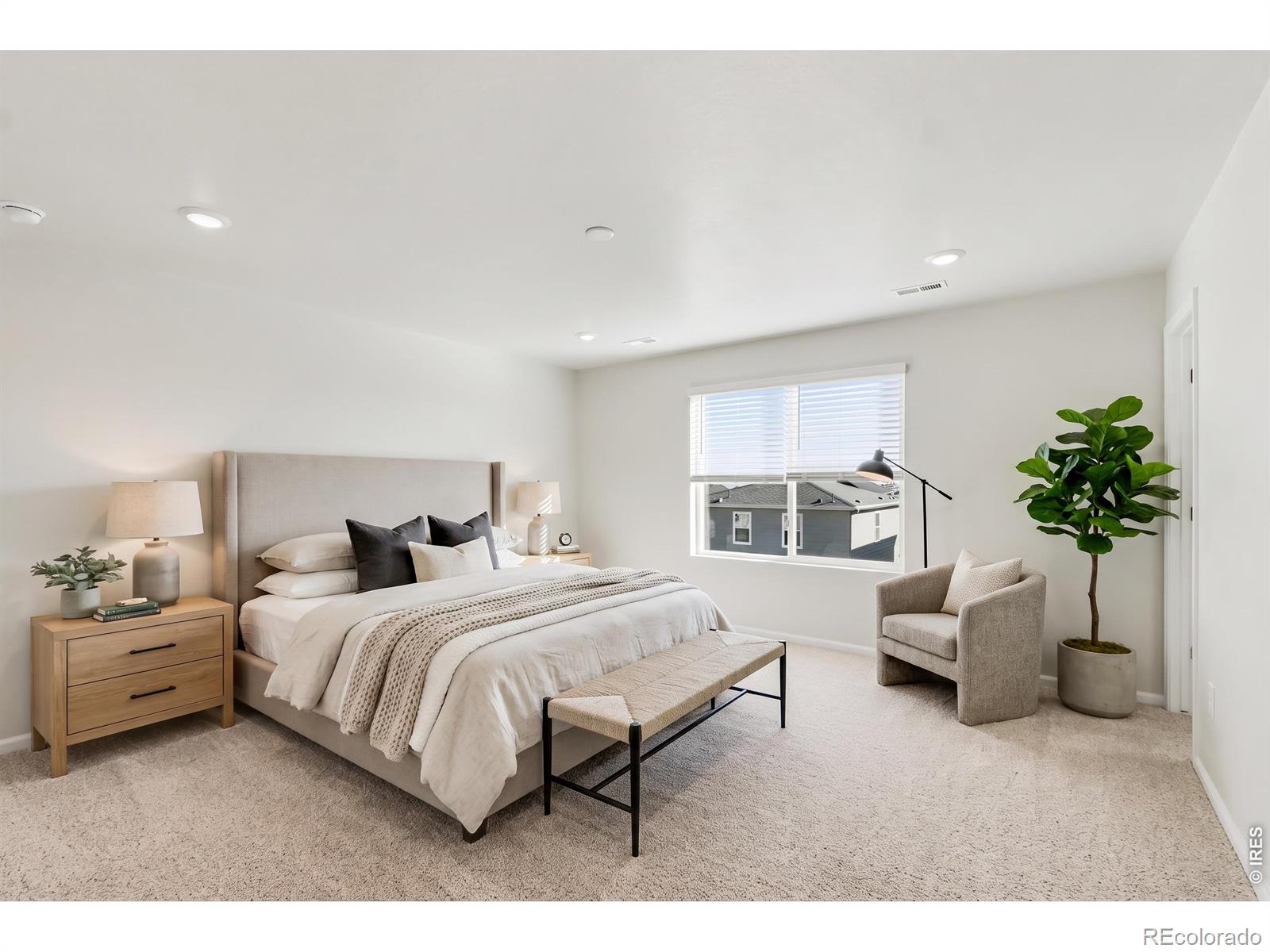 MLS Image #10 for 534  98th avenue,greeley, Colorado