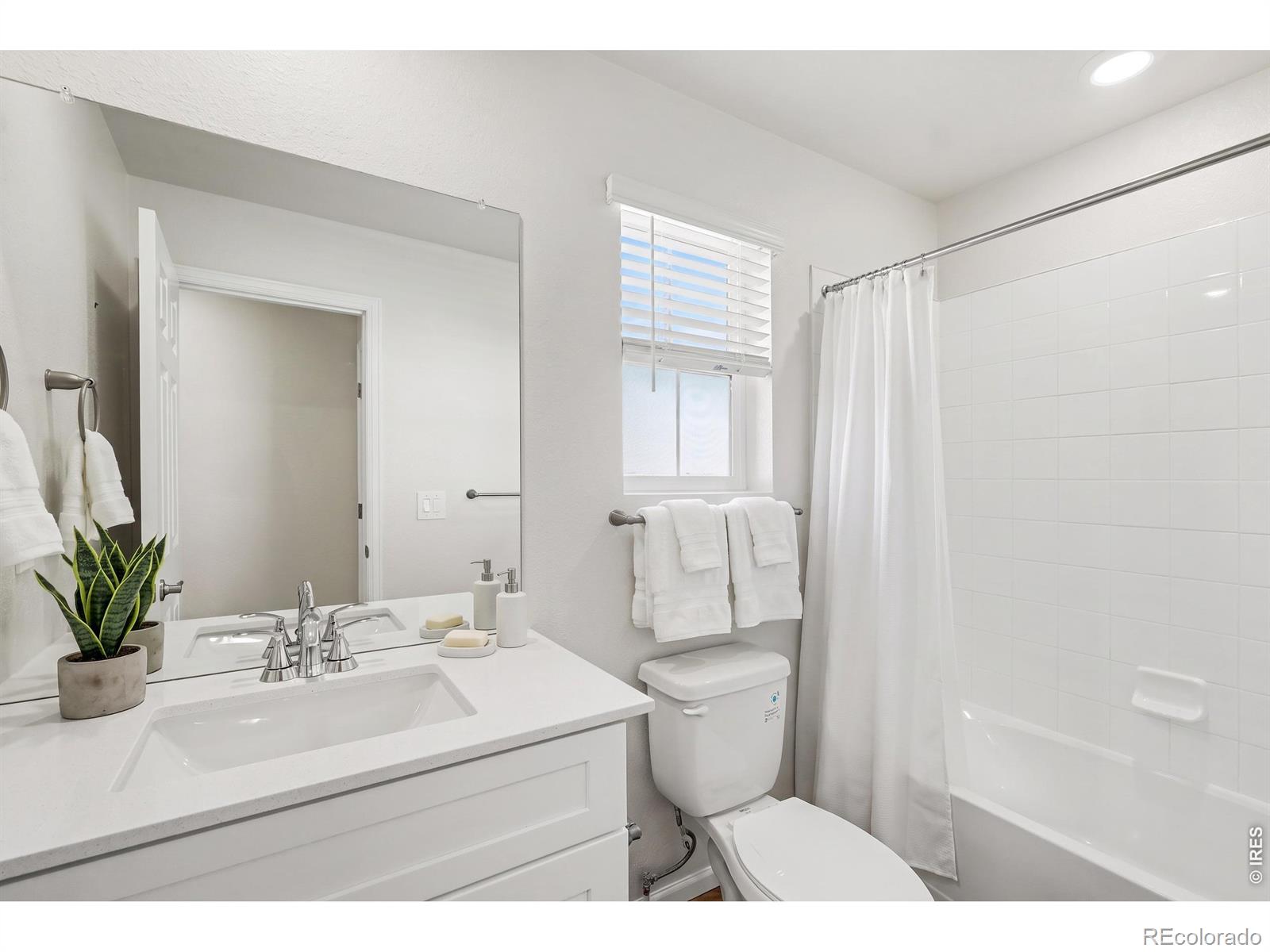 MLS Image #14 for 534  98th avenue,greeley, Colorado