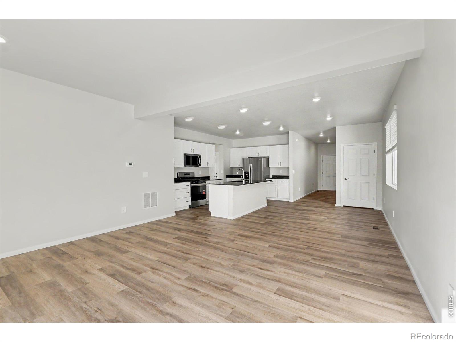 MLS Image #16 for 534  98th avenue,greeley, Colorado