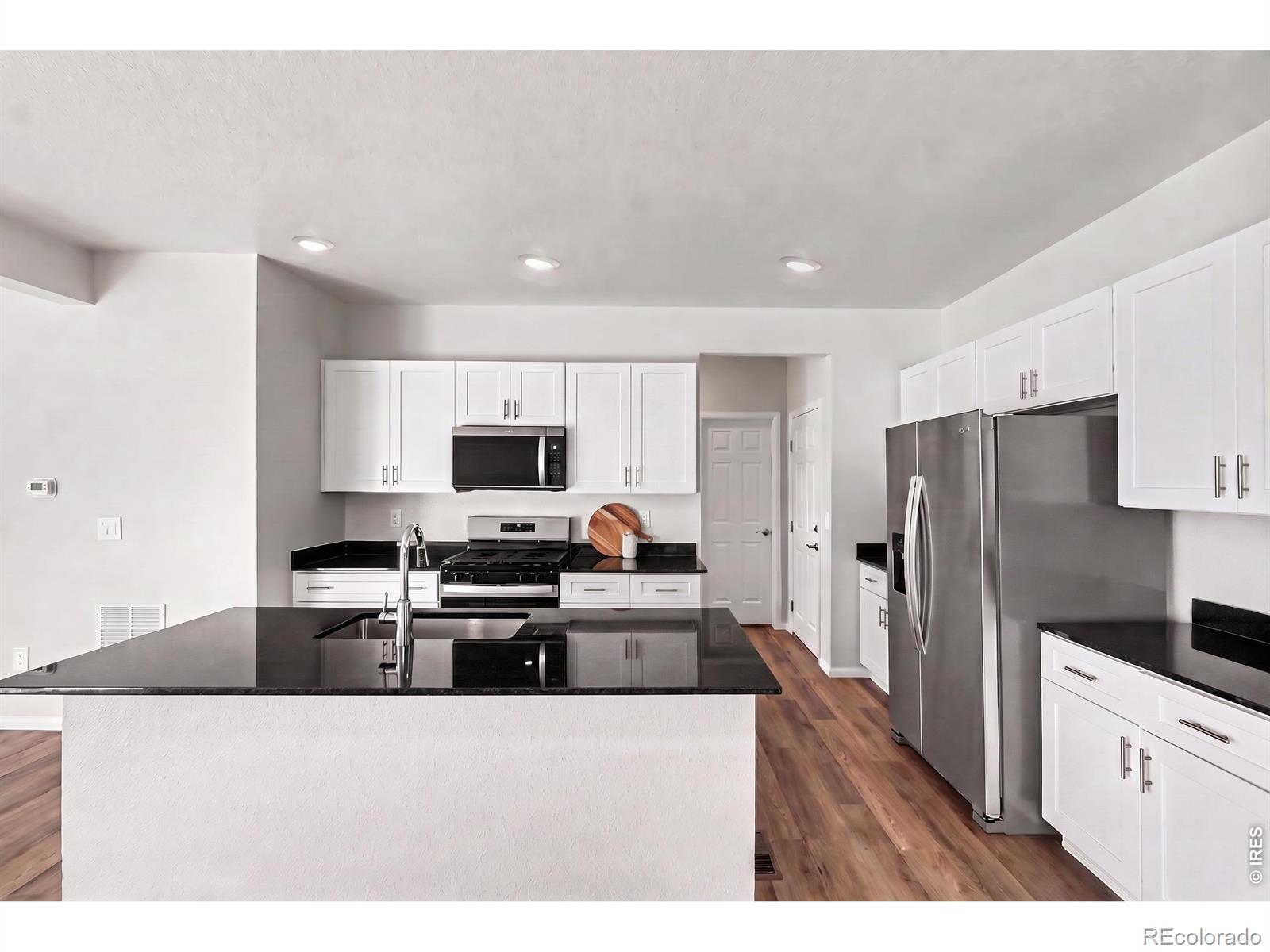 MLS Image #3 for 534  98th avenue,greeley, Colorado