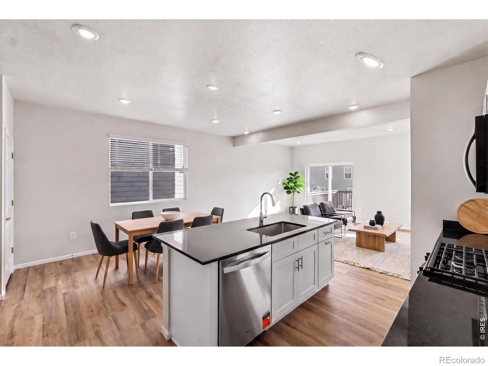 MLS Image #6 for 534  98th avenue,greeley, Colorado