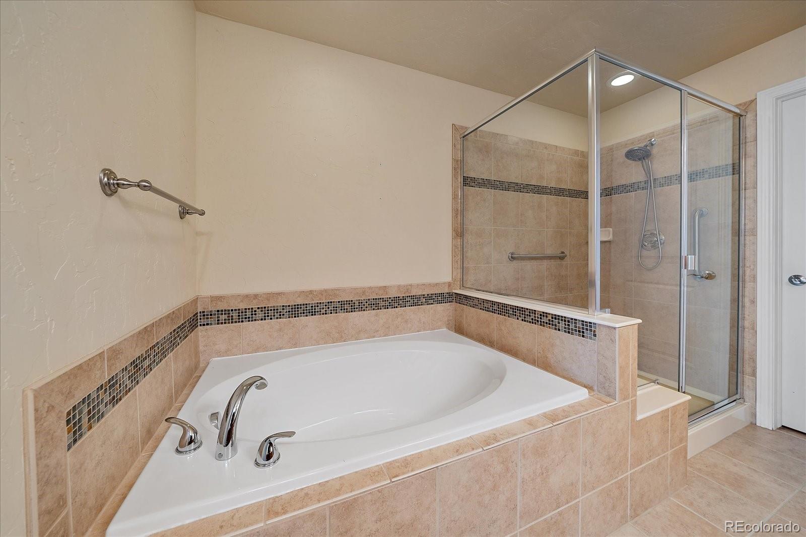 MLS Image #22 for 4417  echo court,larkspur, Colorado