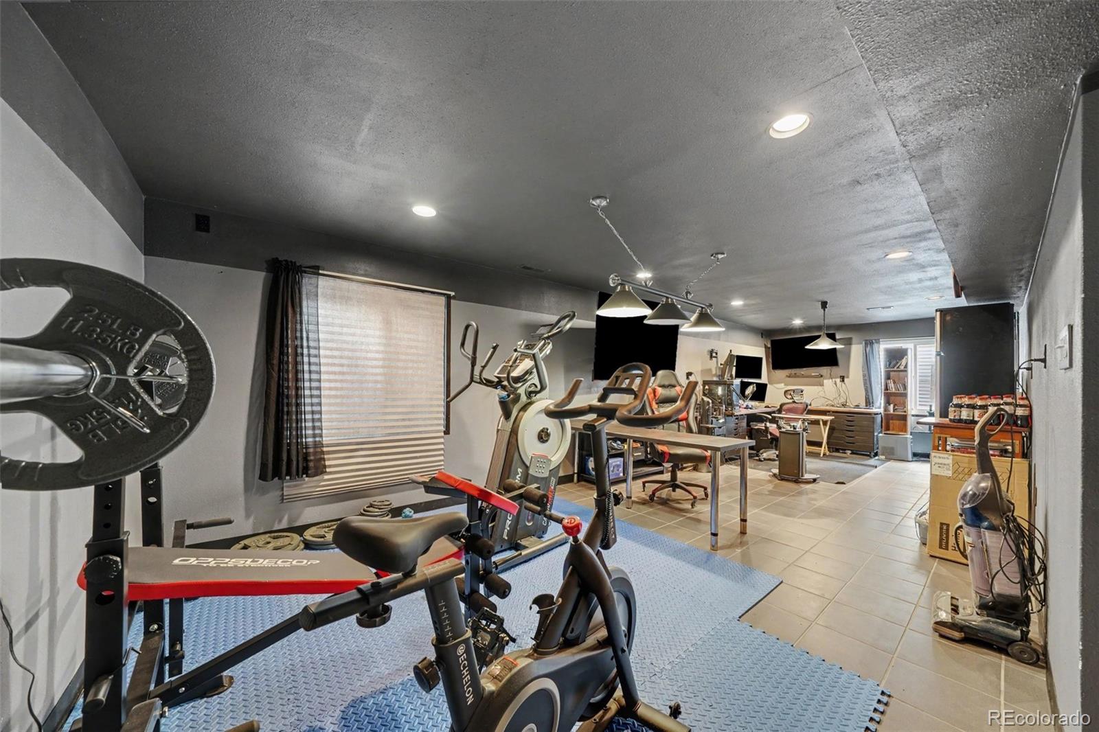 MLS Image #19 for 912  legend oak drive,fountain, Colorado