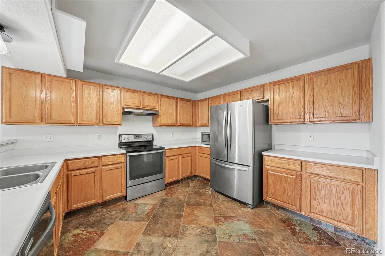 MLS Image #2 for 912  legend oak drive,fountain, Colorado