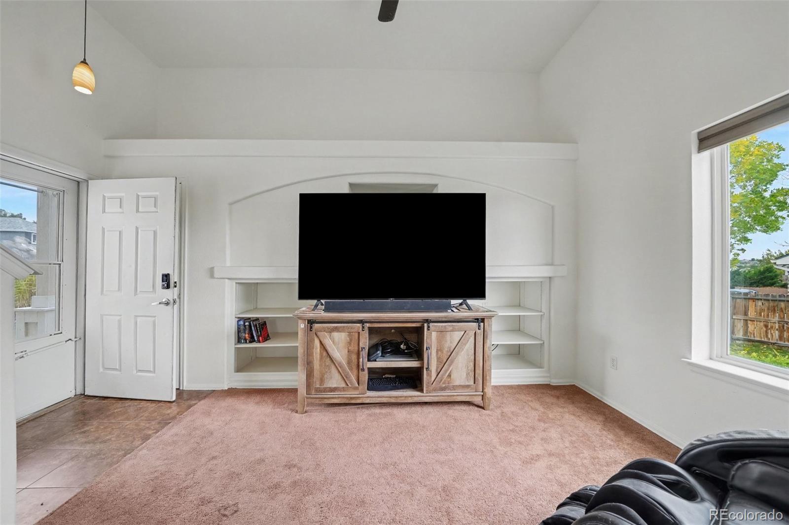 MLS Image #8 for 912  legend oak drive,fountain, Colorado