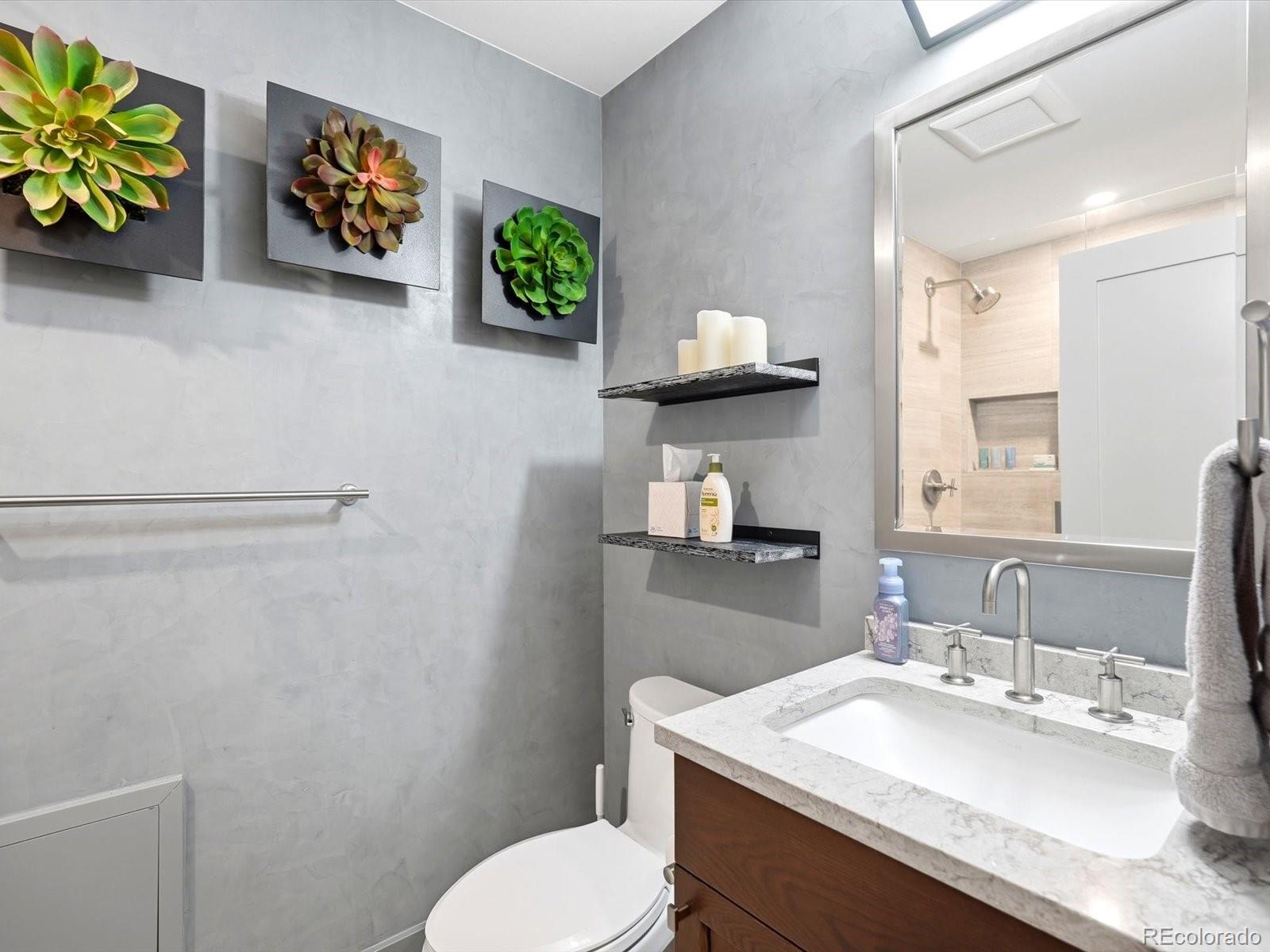 MLS Image #22 for 1512  larimer street,denver, Colorado