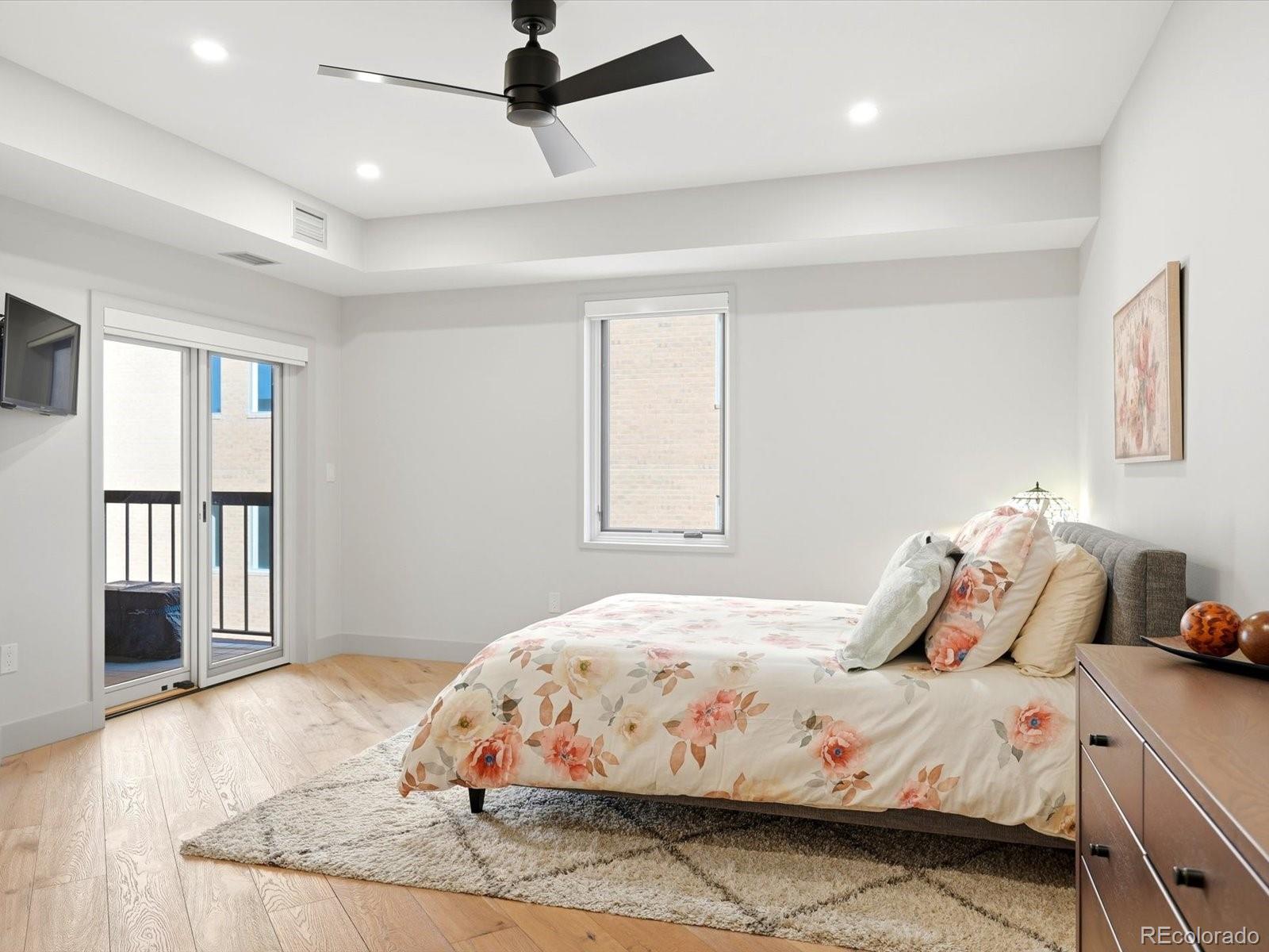 MLS Image #24 for 1512  larimer street,denver, Colorado