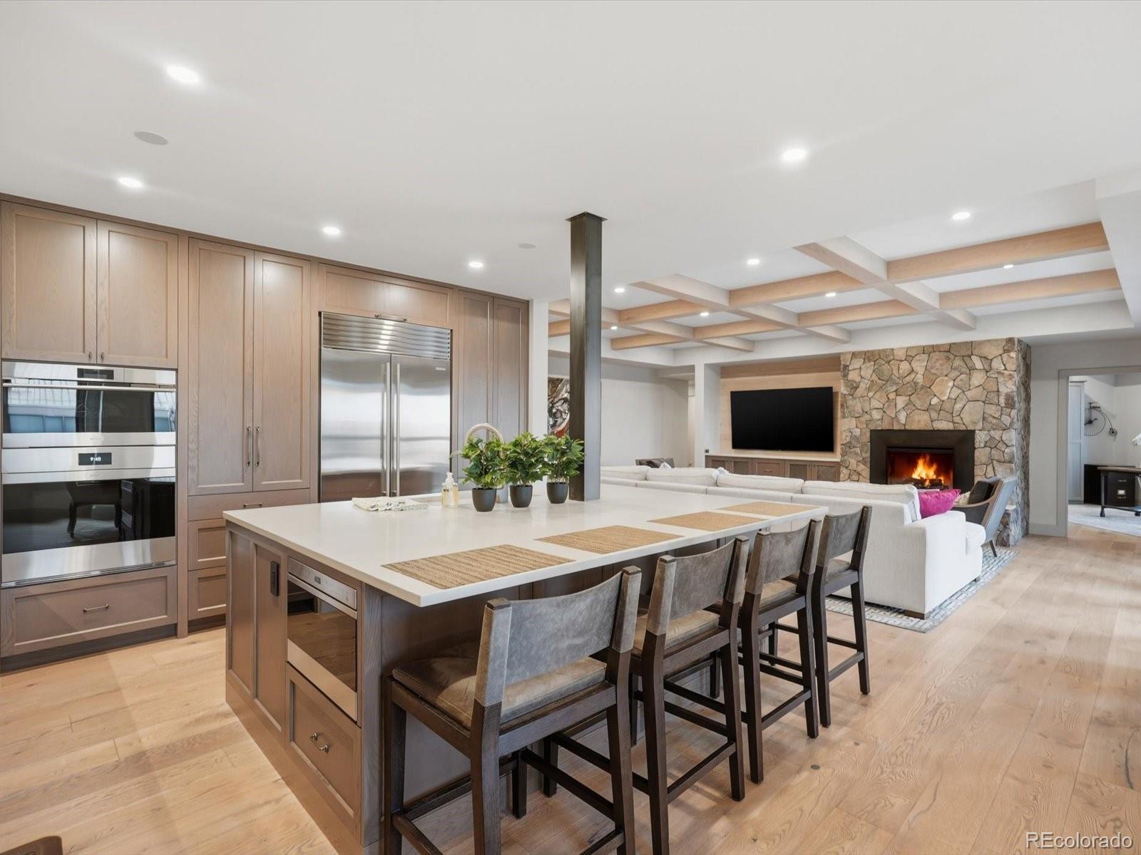 MLS Image #3 for 1512  larimer street,denver, Colorado