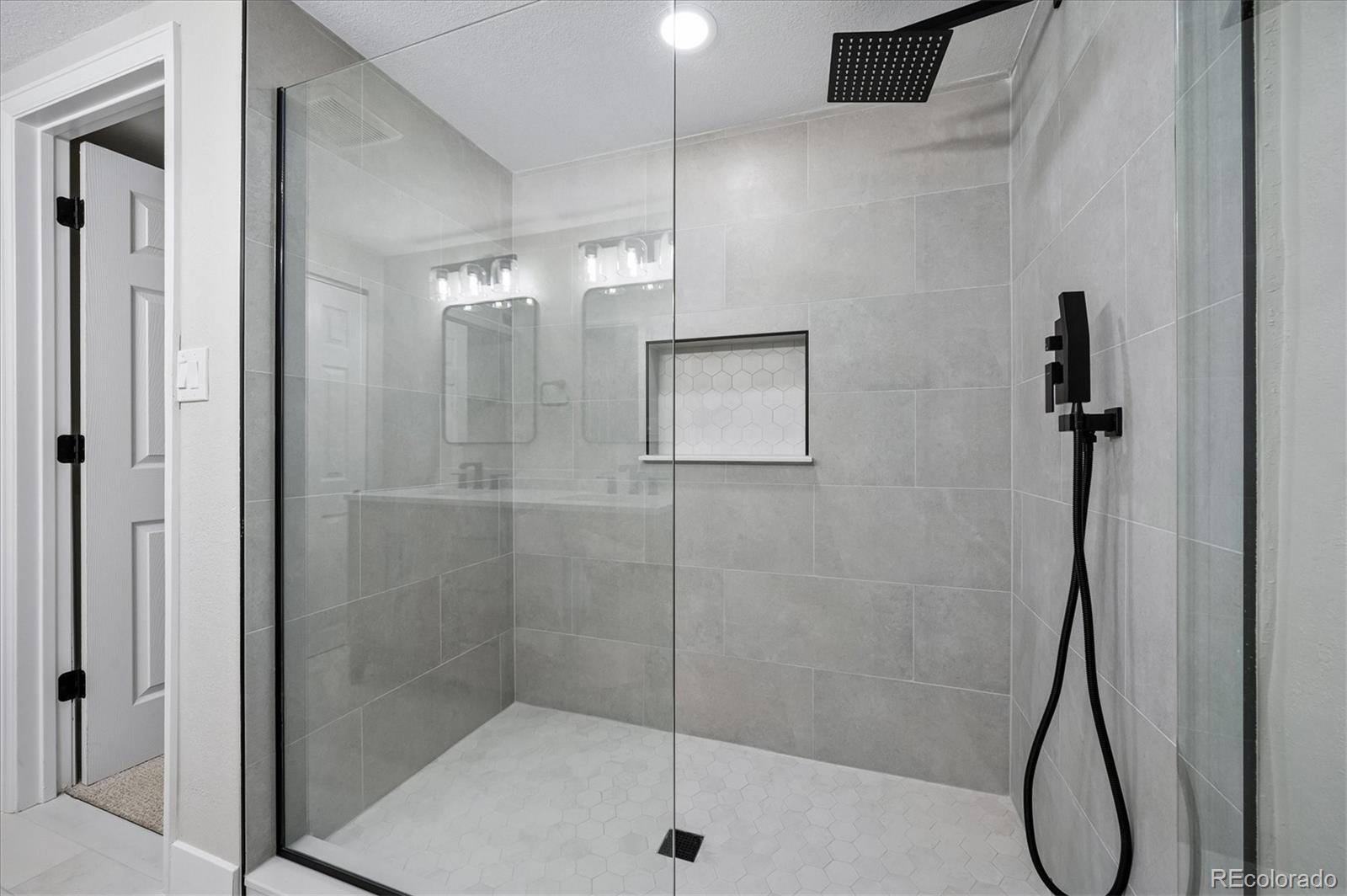 MLS Image #31 for 672 s everett street,lakewood, Colorado
